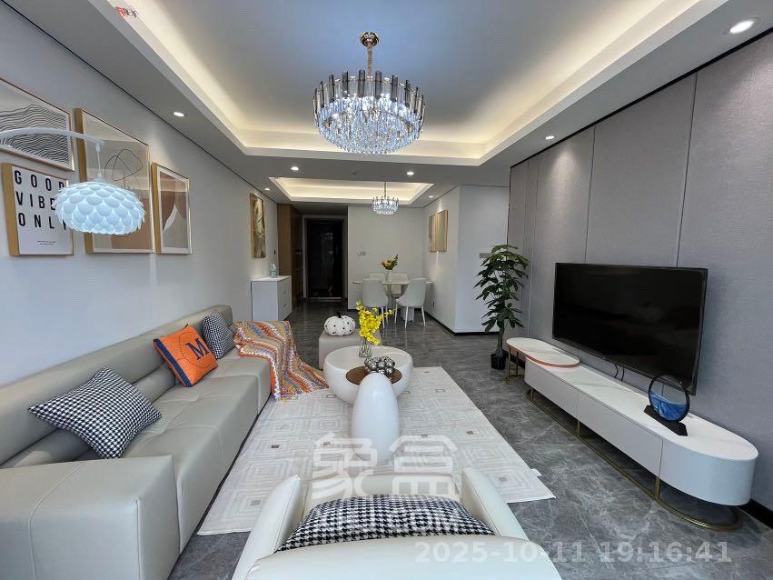 中国铁建湘语梅溪  3室2厅2卫    3000.0元/月室内图