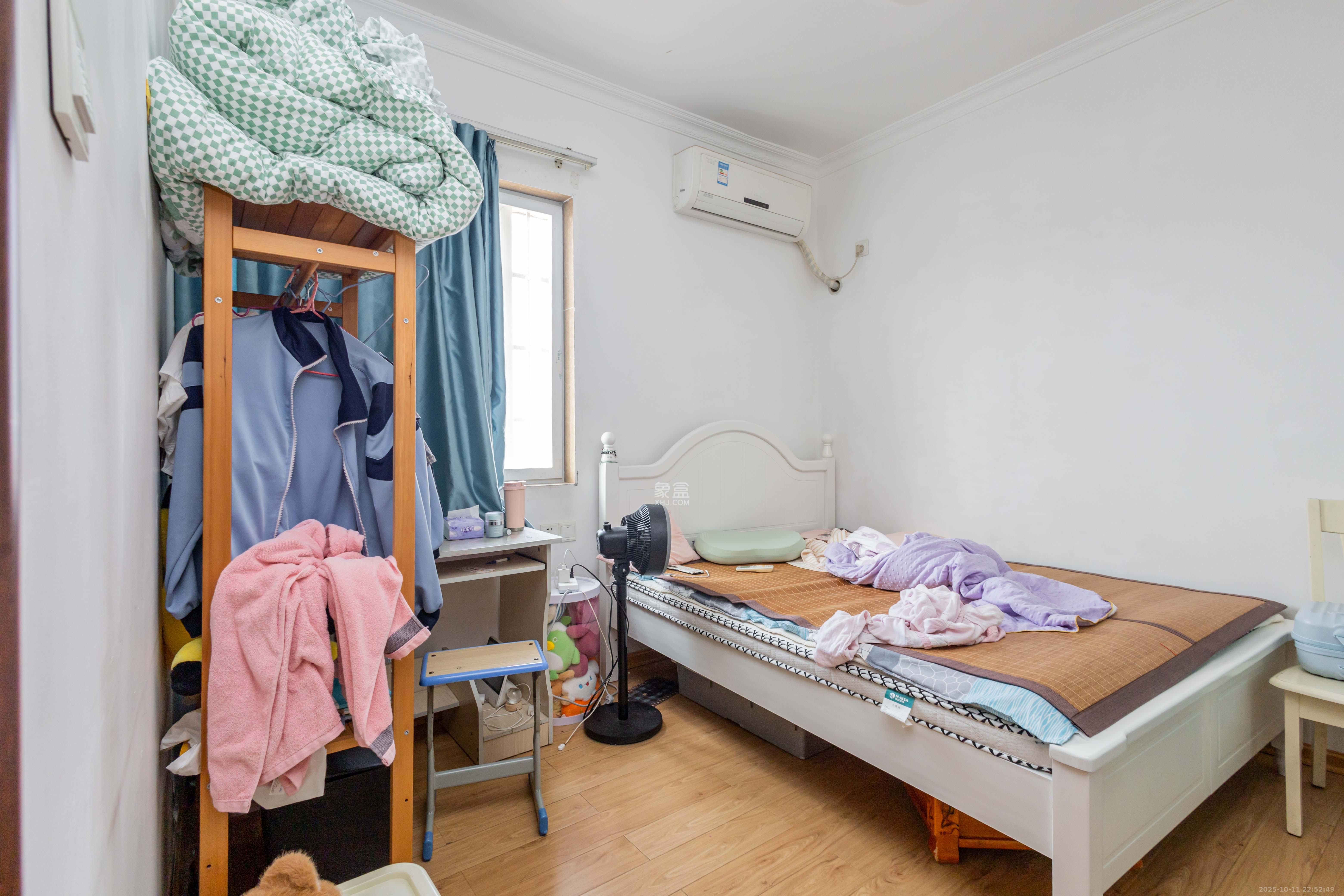 紫云阁  2室2厅1卫    58.0万卧室