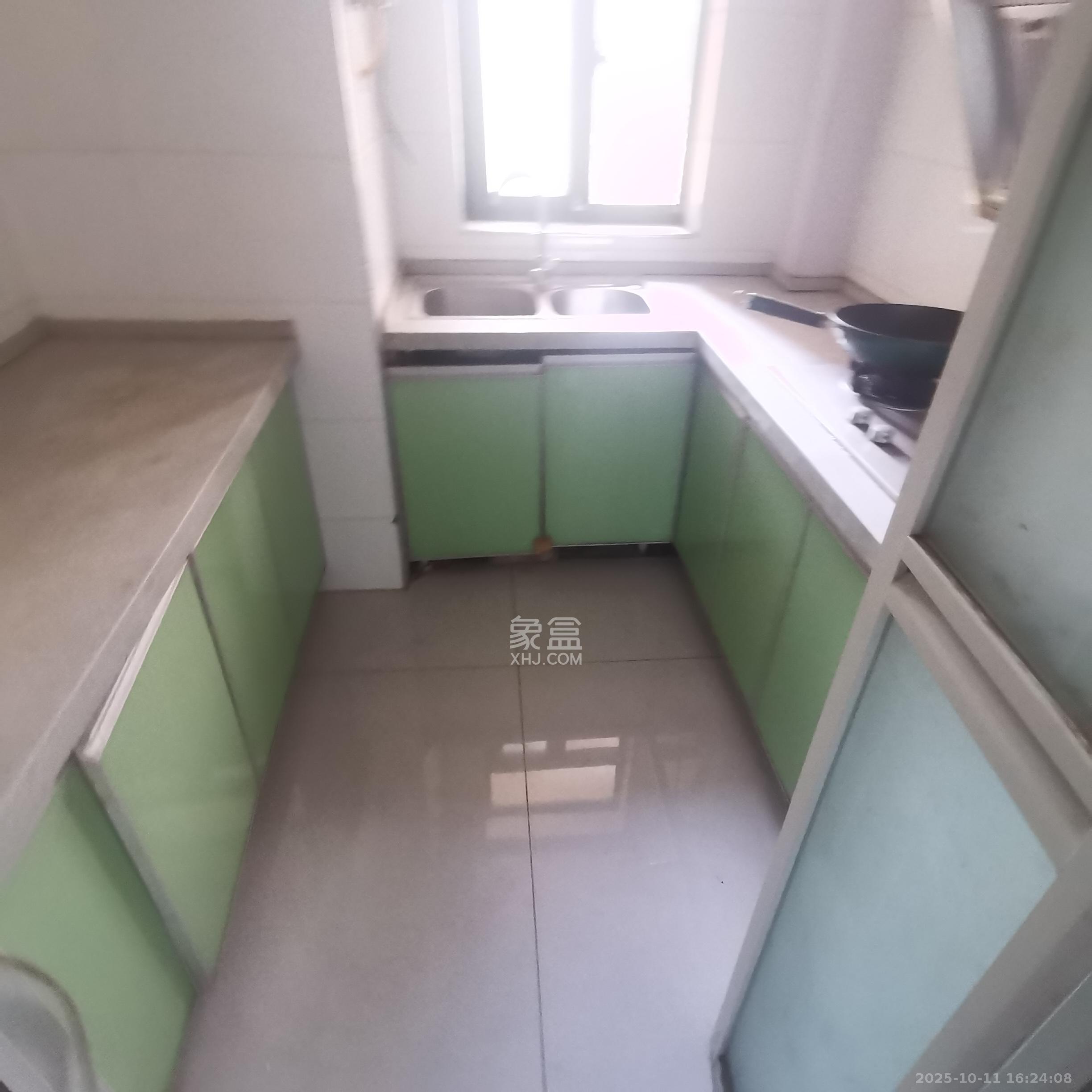 香樟兰亭（朗峰苑）  3室2厅1卫    2300.0元/月