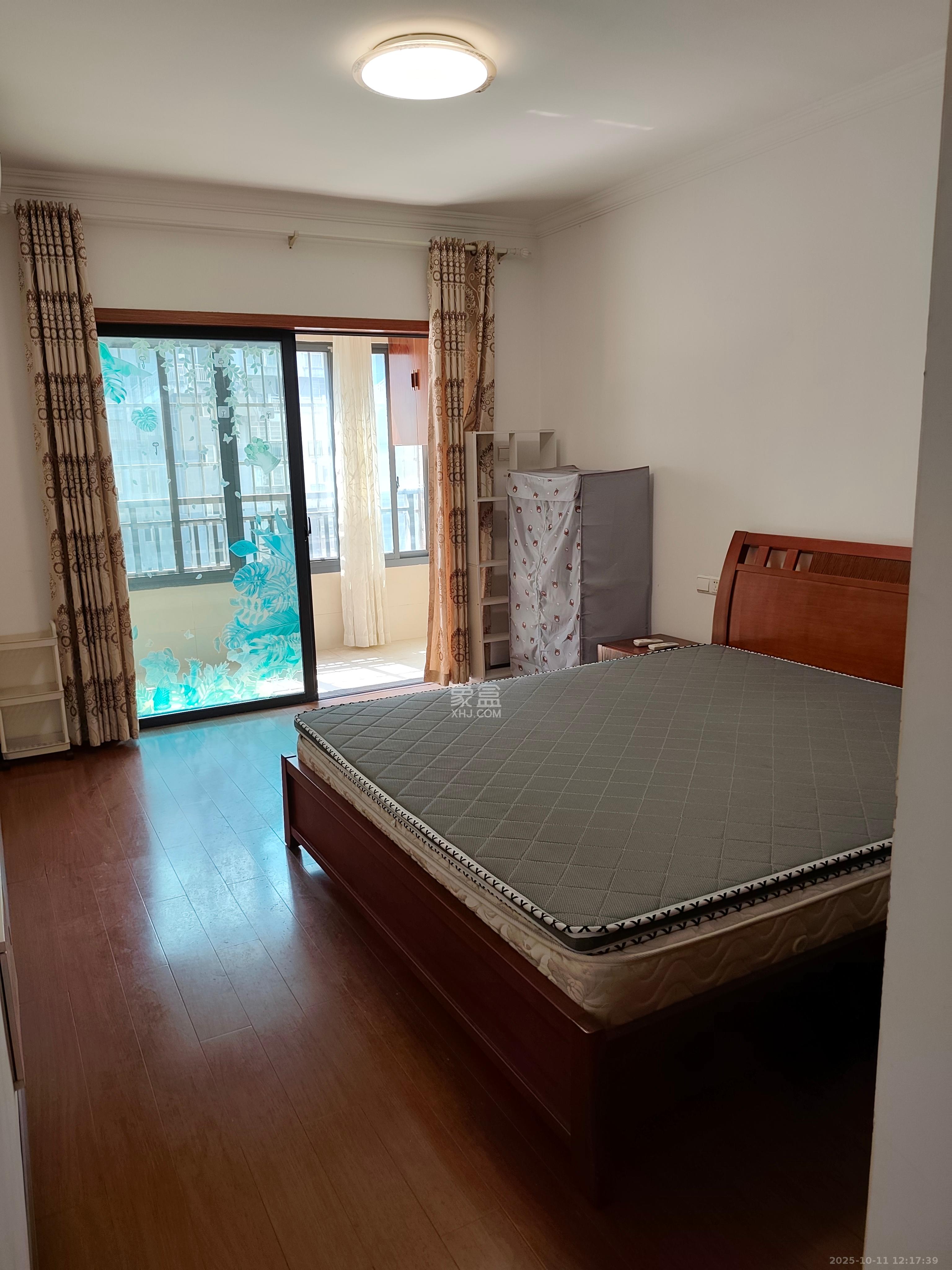 上峰苑(兰亭玥岛)  3室2厅2卫    2500.0元/月 上峰苑(兰亭玥岛)  3室2厅2卫    2500.0元/月室内图