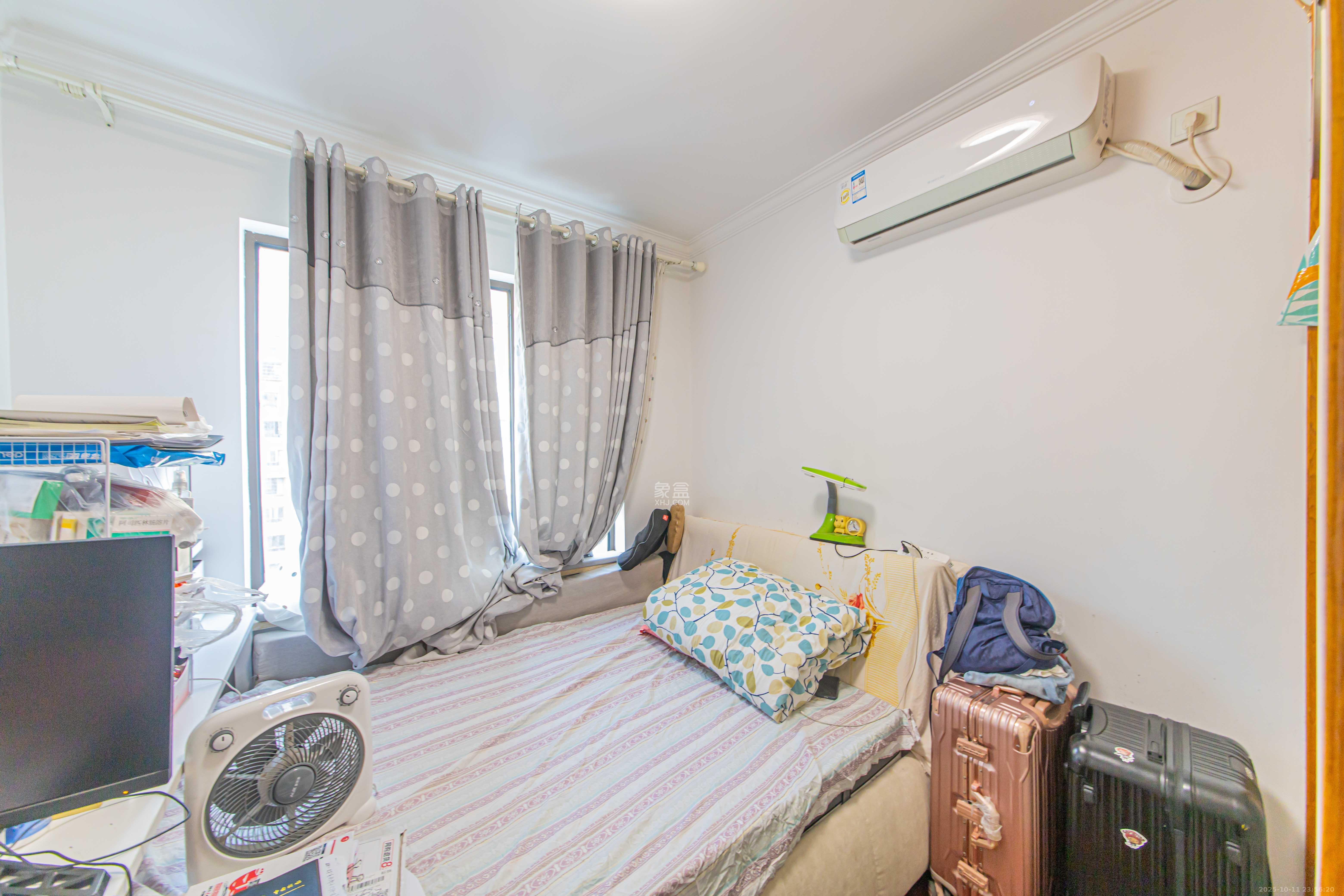 北辰中央公园A区  3室2厅1卫    119.0万卧室