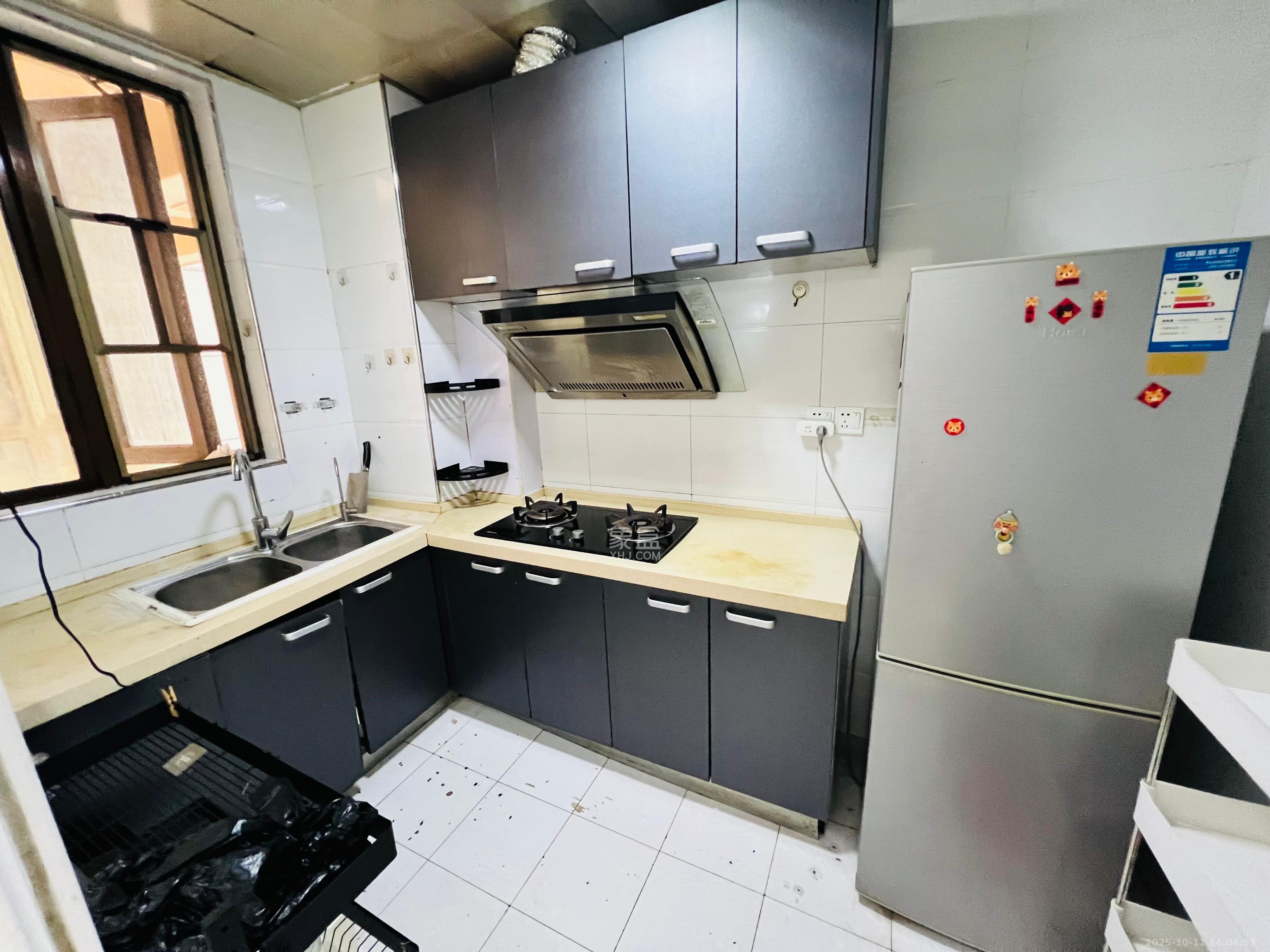 铂宫  2室2厅1卫    2800.0元/月室内图