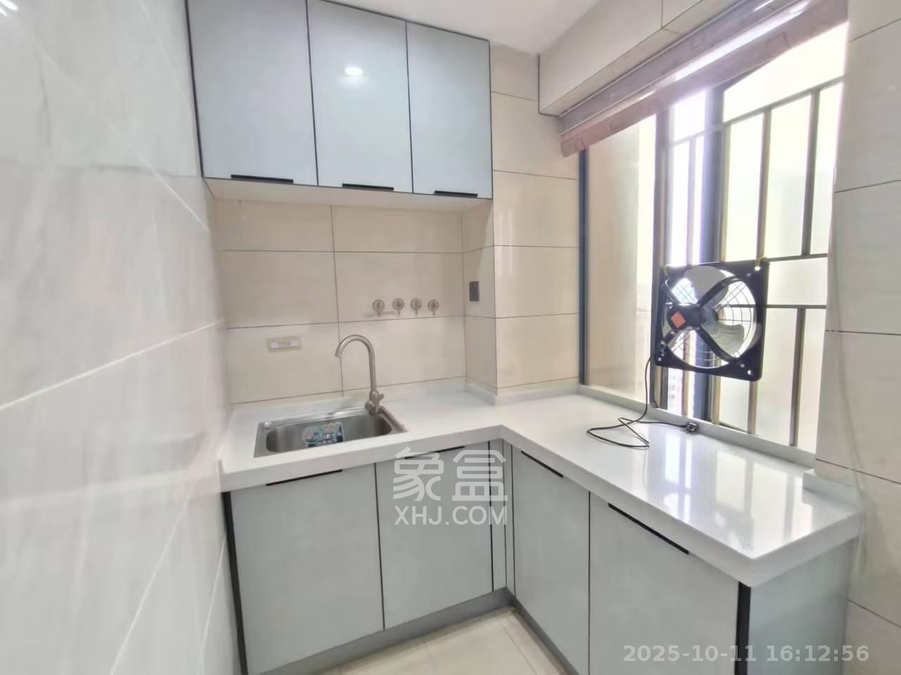 爱都(IDO) 1室1厅1卫 1300.0元/月 爱都(IDO) 1室1厅1卫 1300.0元/月室内图