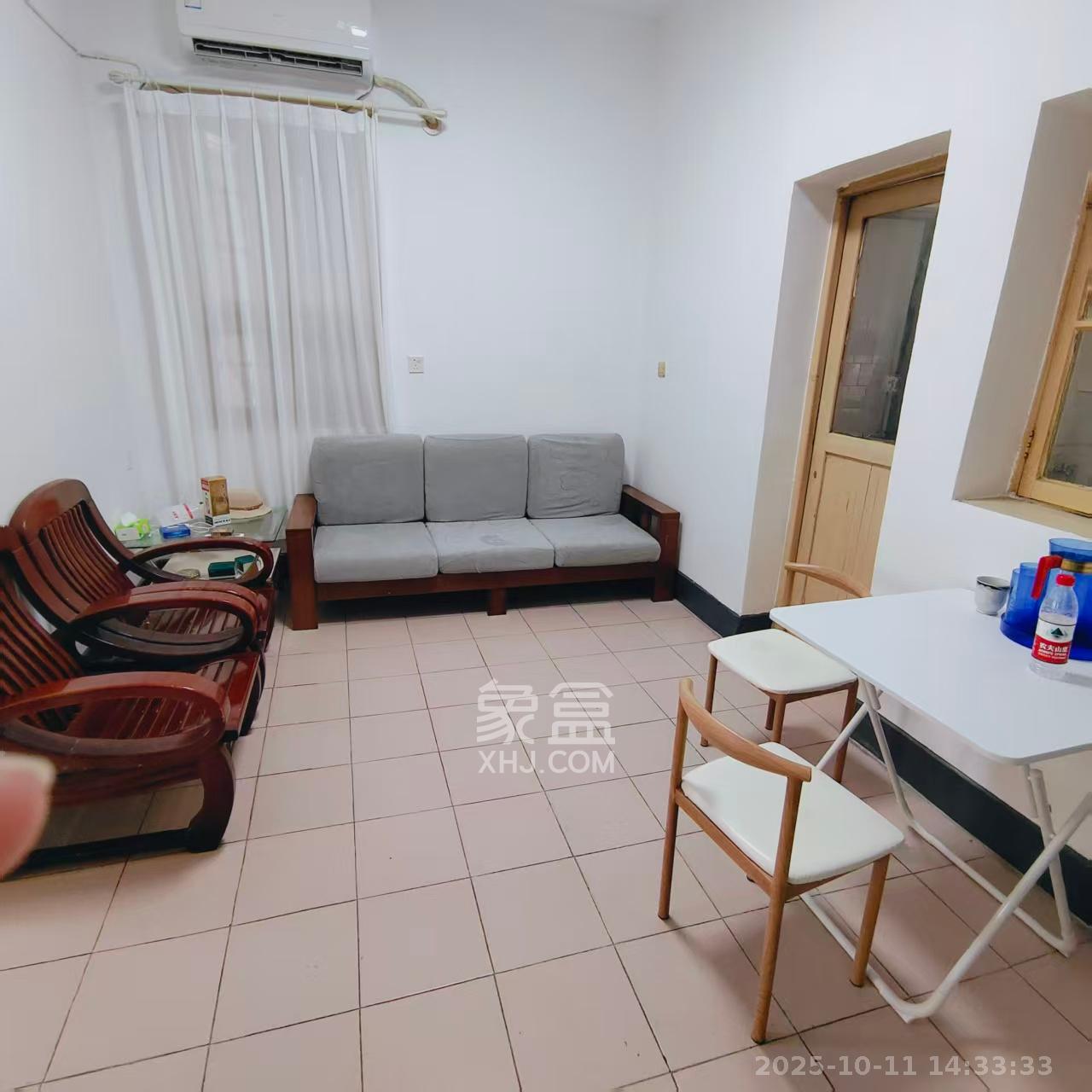 粮食局宿舍(东茅街95、97号) 2室1厅1卫 2200.0元/月 粮食局宿舍(东茅街95、97号) 2室1厅1卫 2200.0元/月室内图