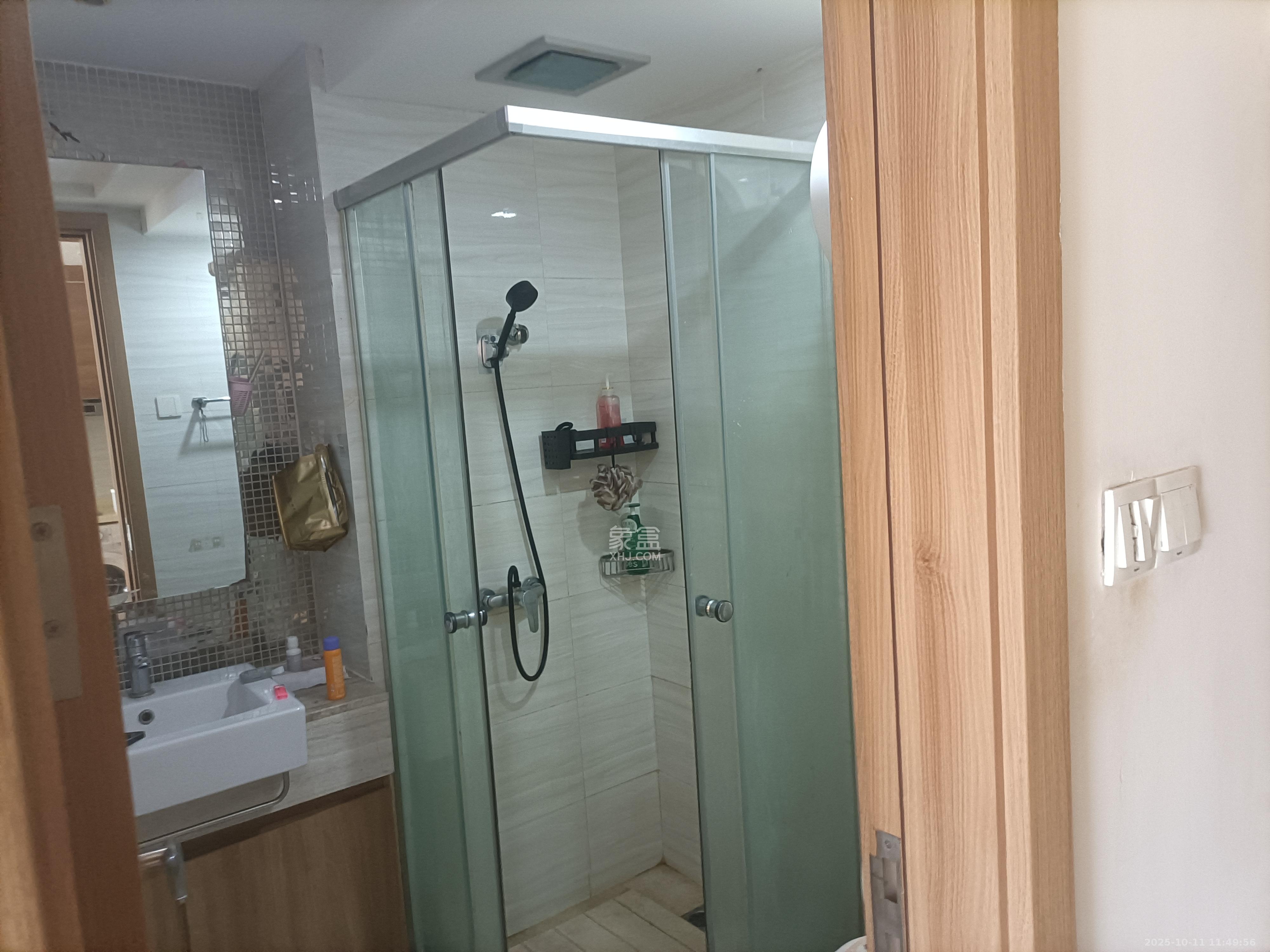 恒大国际广场  1室1厅1卫    1500.0元/月 恒大国际广场  1室1厅1卫    1500.0元/月室内图