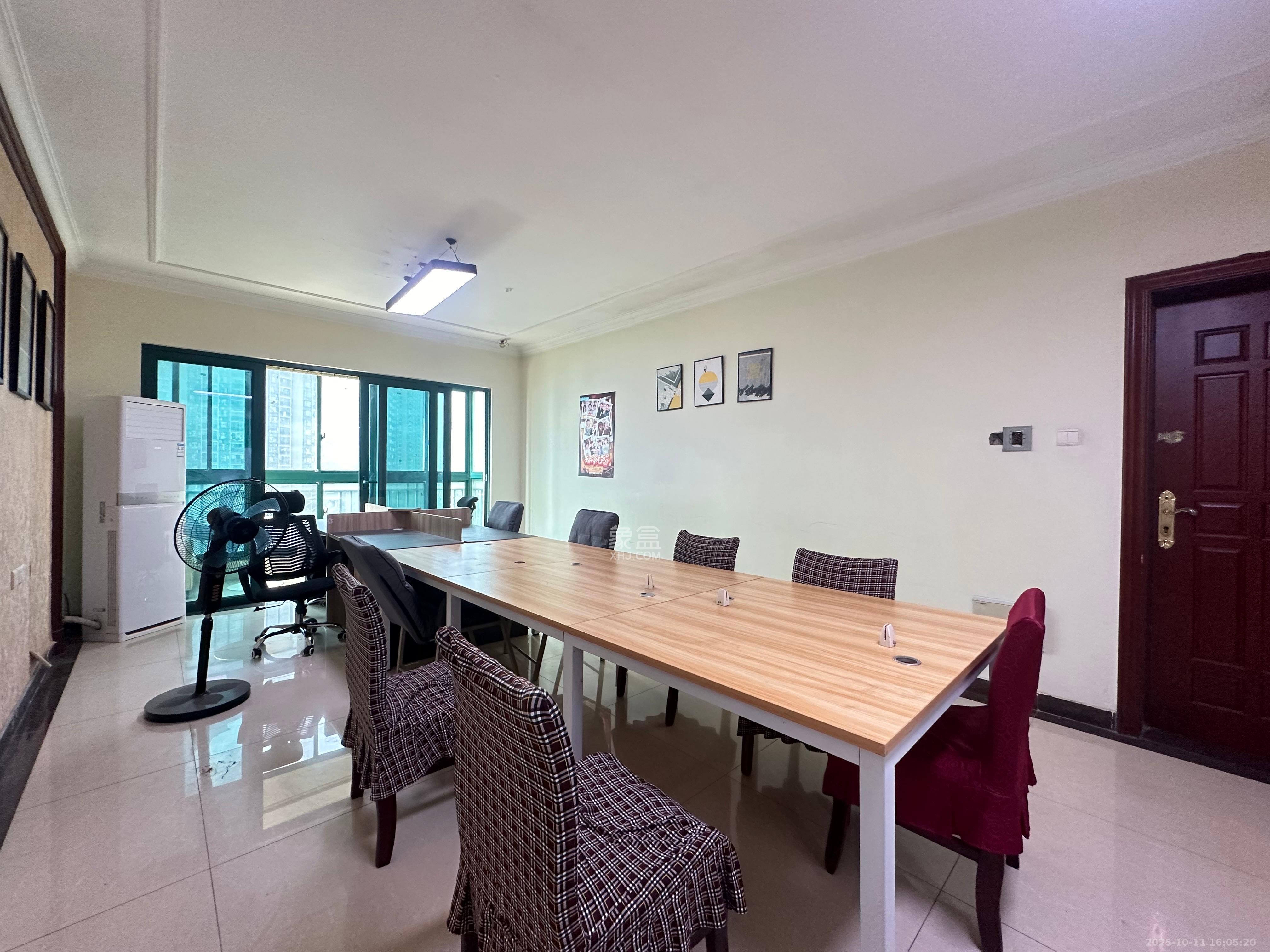 恒大雅苑 3室2厅1卫 2600.0元/月 恒大雅苑 3室2厅1卫 2600.0元/月室内图