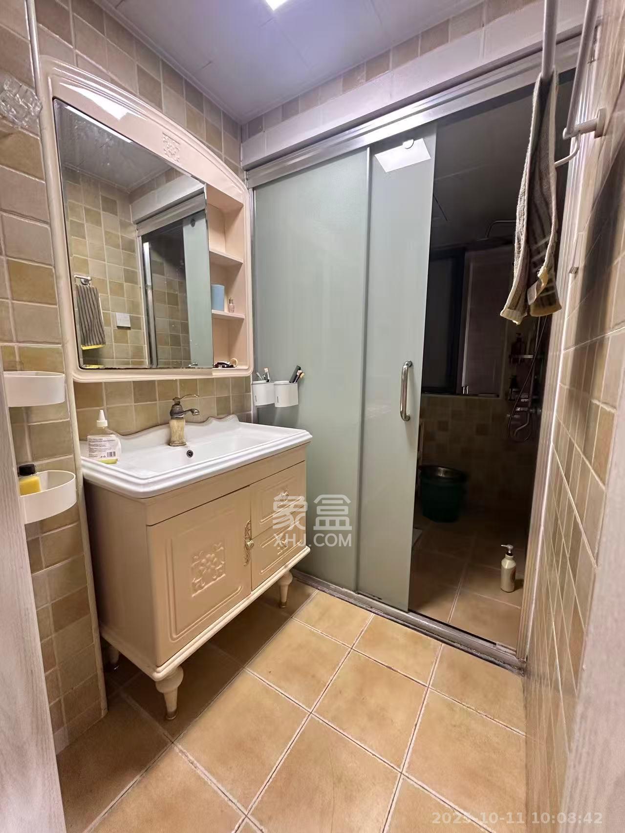 亚商国际  2室1厅1卫    2000.0元/月室内图