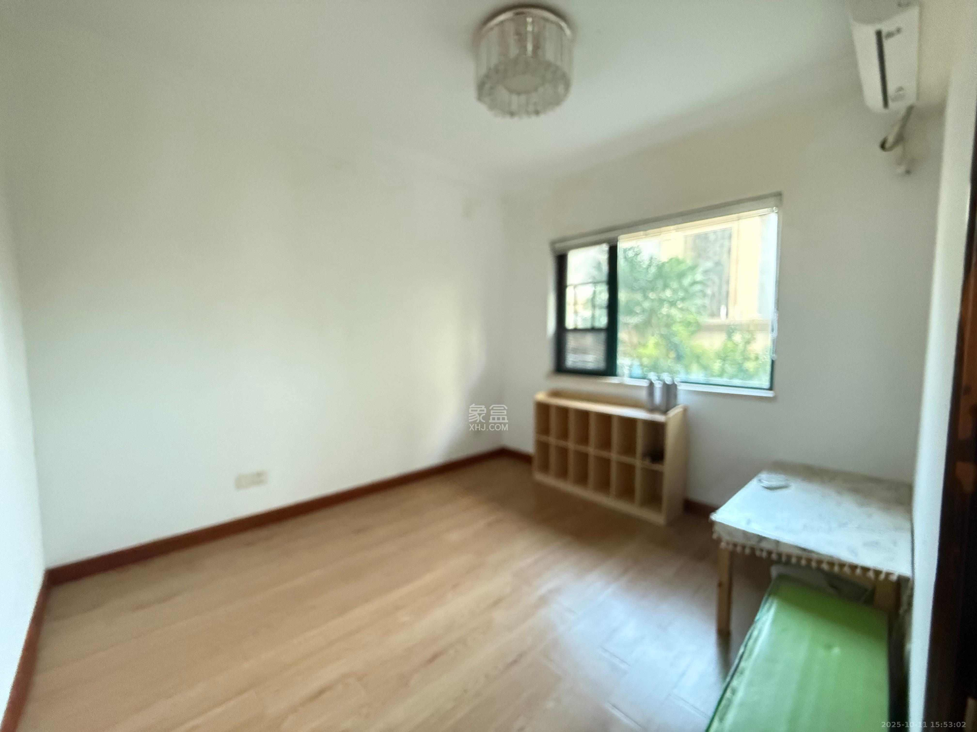 恒大翡翠华庭 3室2厅2卫 2300.0元/月 恒大翡翠华庭 3室2厅2卫 2300.0元/月室内图