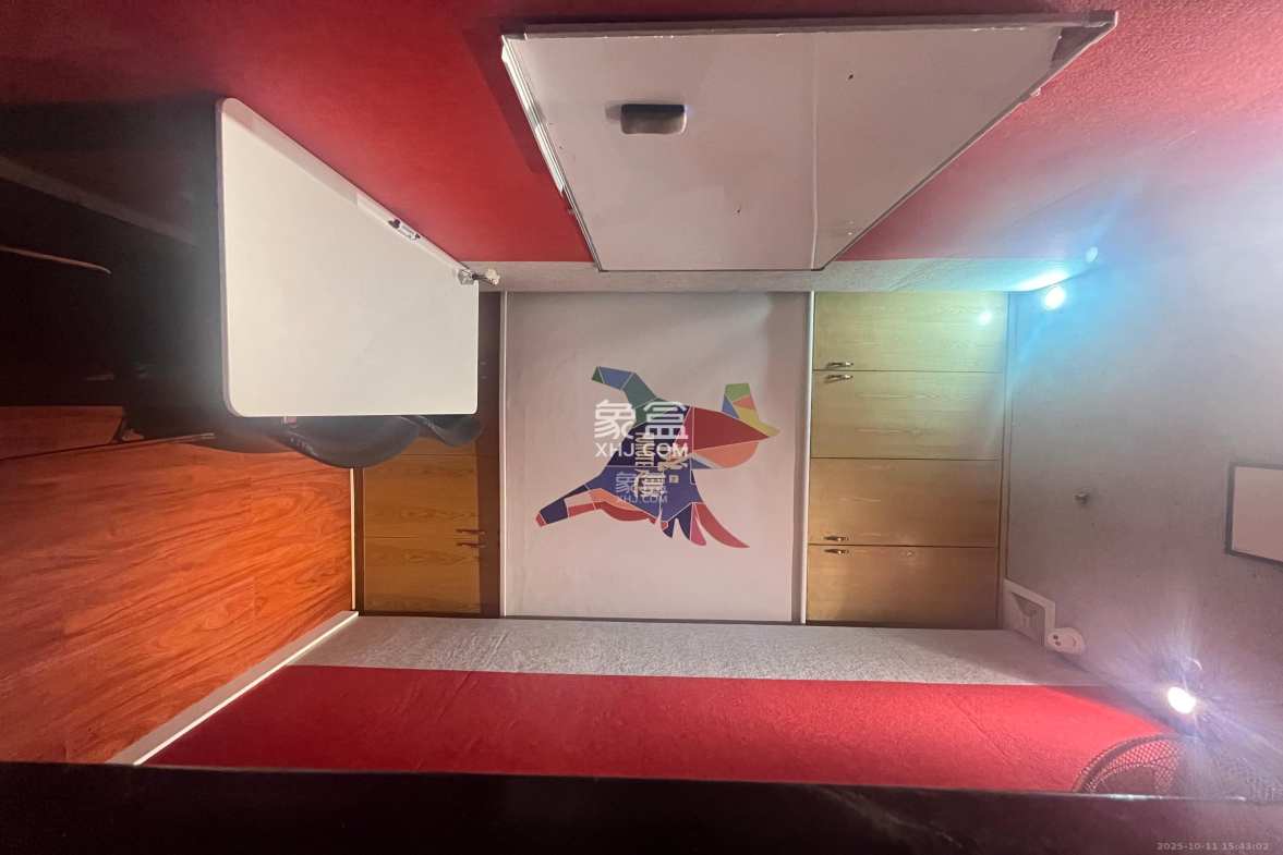 银轩铭誉(四海怡家) 5室1厅1卫 4500.0元/月 银轩铭誉(四海怡家) 5室1厅1卫 4500.0元/月室内图