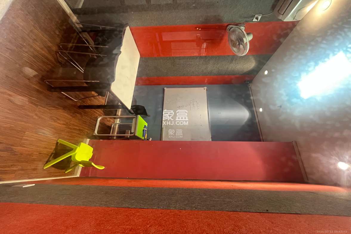 银轩铭誉(四海怡家) 5室1厅1卫 4500.0元/月 银轩铭誉(四海怡家) 5室1厅1卫 4500.0元/月室内图