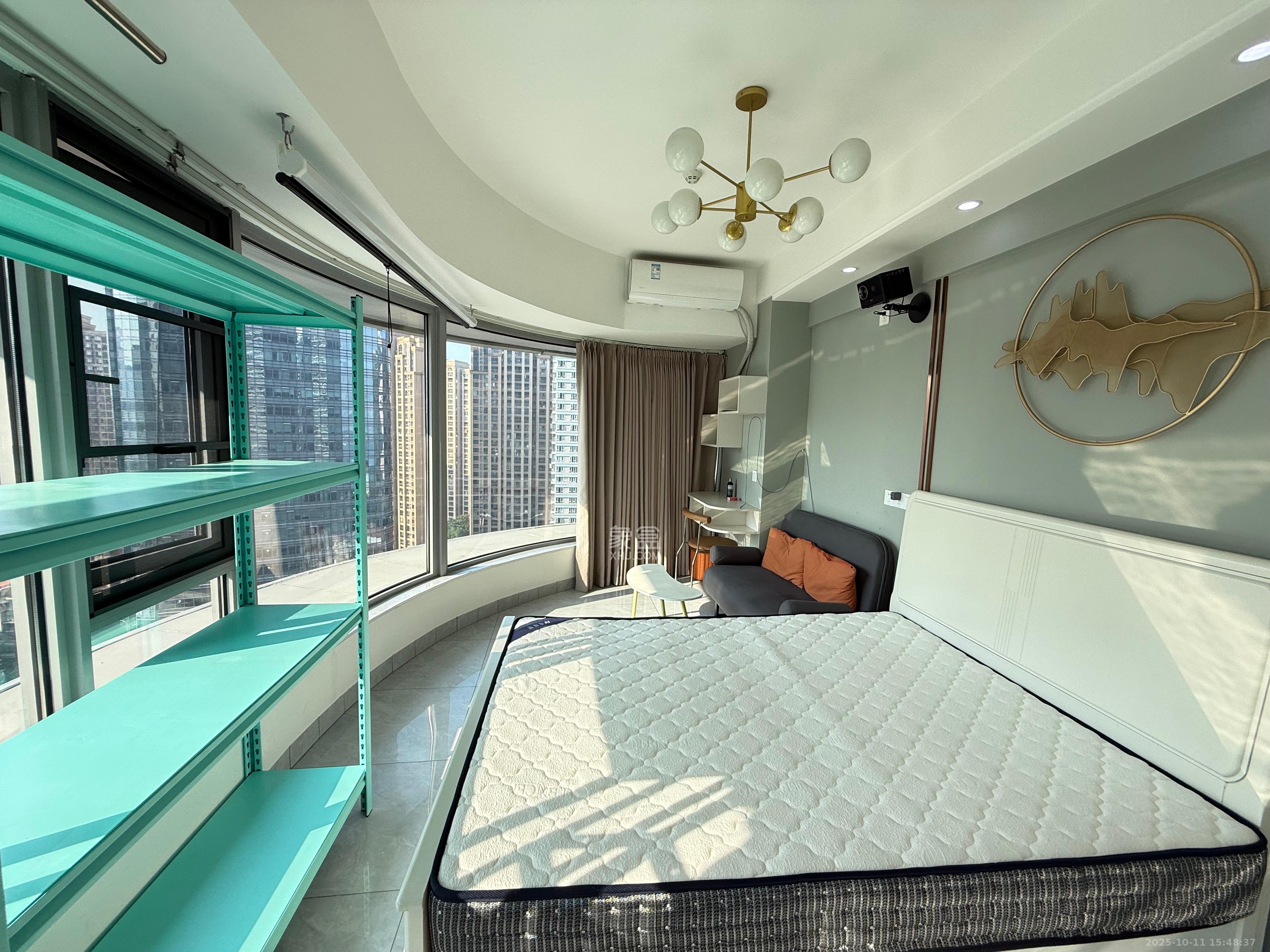 保利天禧EF区  1室1厅1卫    1800.0元/月