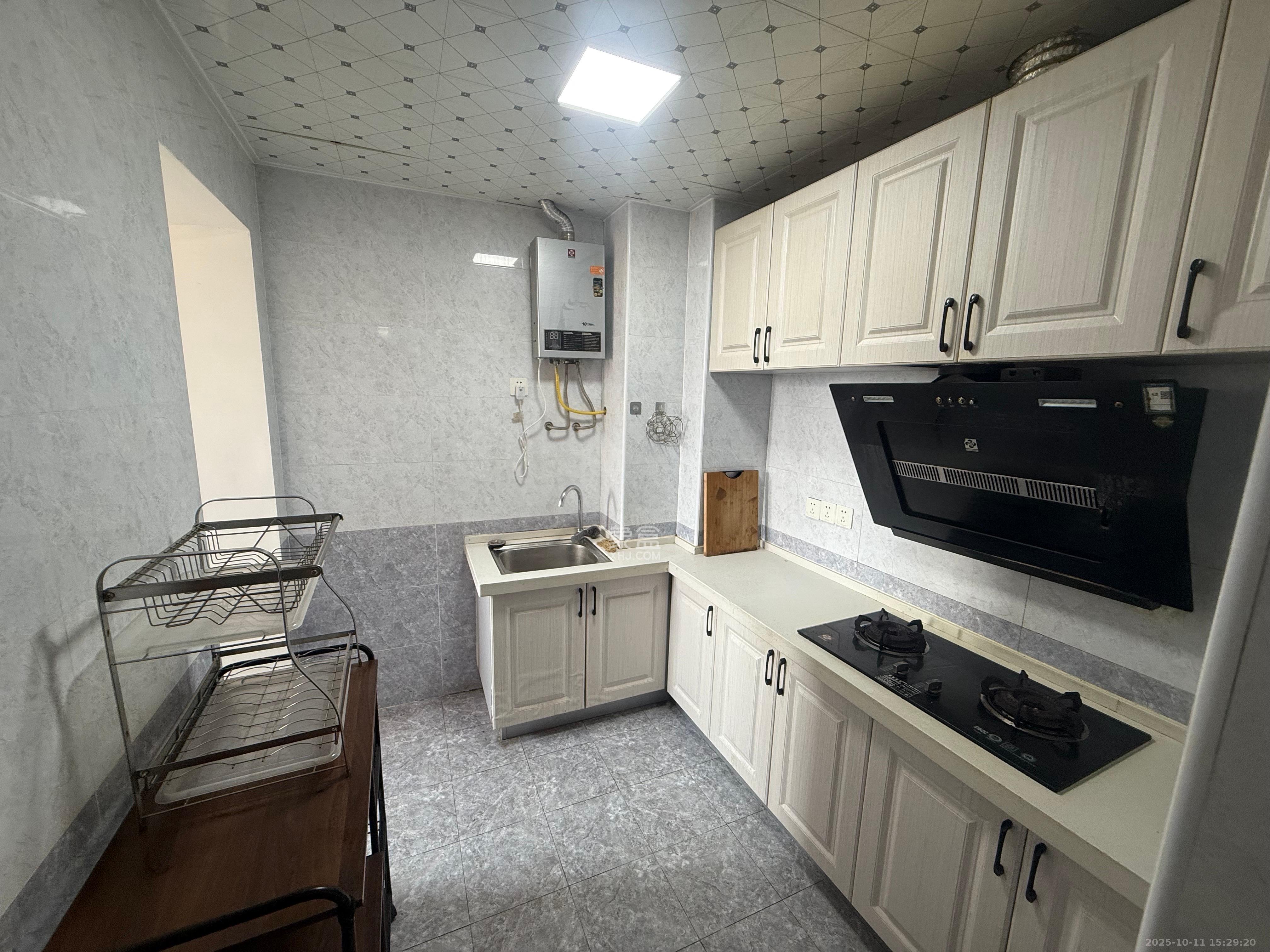 水墨林溪  2室1厅1卫    2300.0元/月室内图