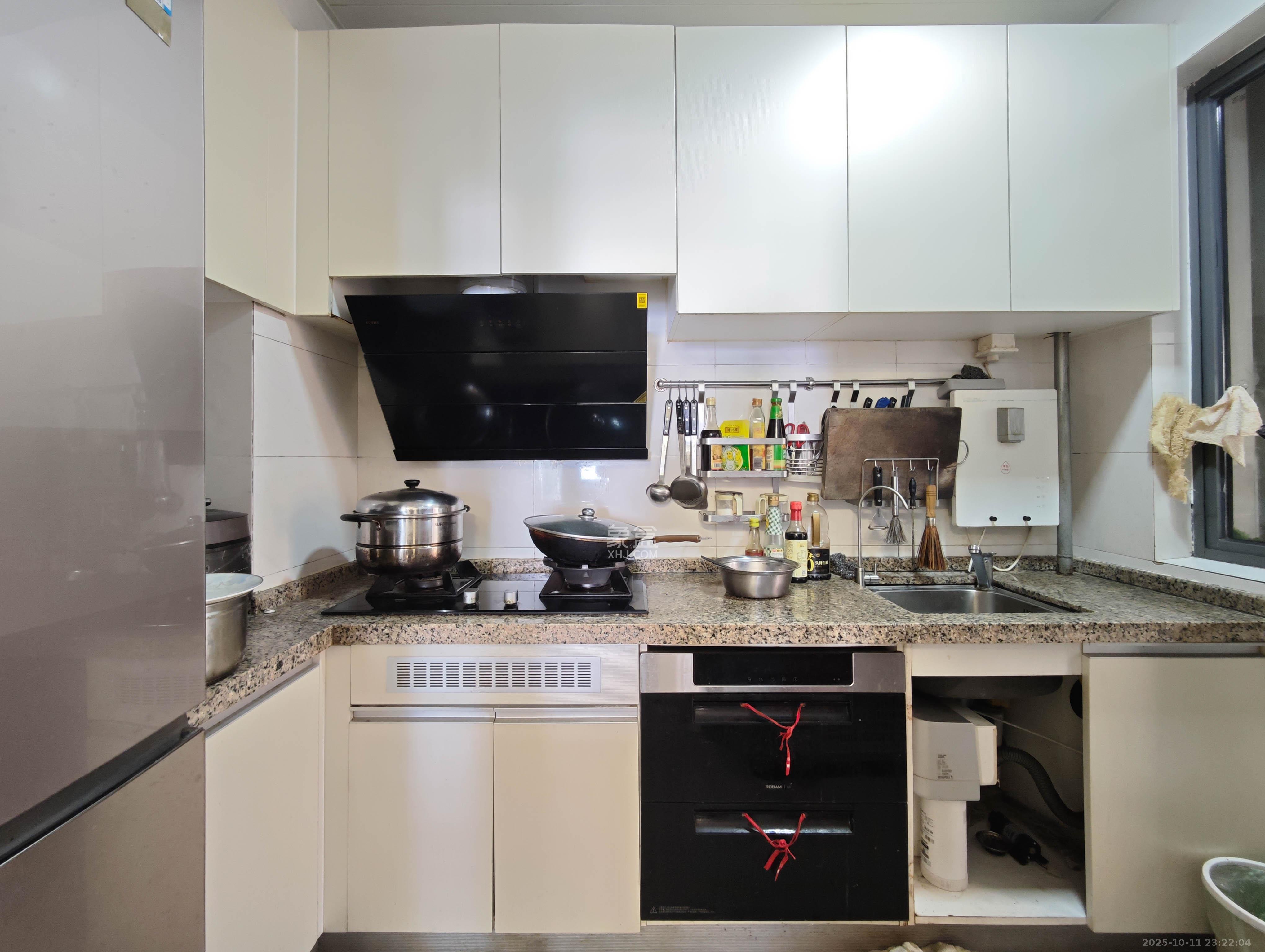 碧桂园南城首府（东宸林海）  3室1厅2卫    85.0万其他