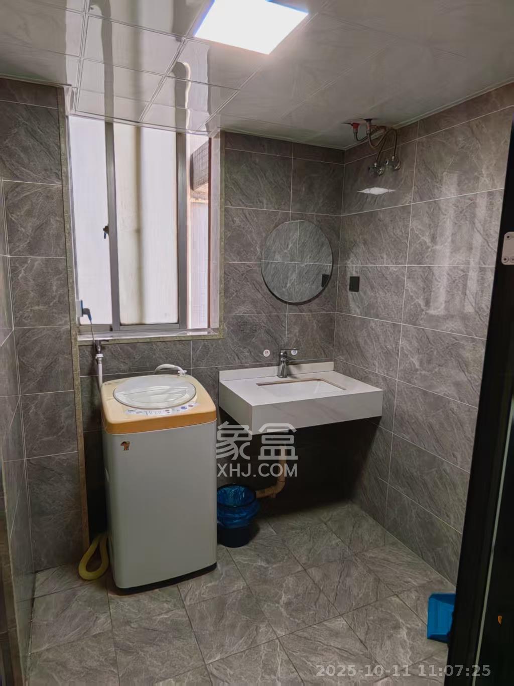 景江东方 1室1厅1卫 2100.0元/月 景江东方 1室1厅1卫 2100.0元/月室内图