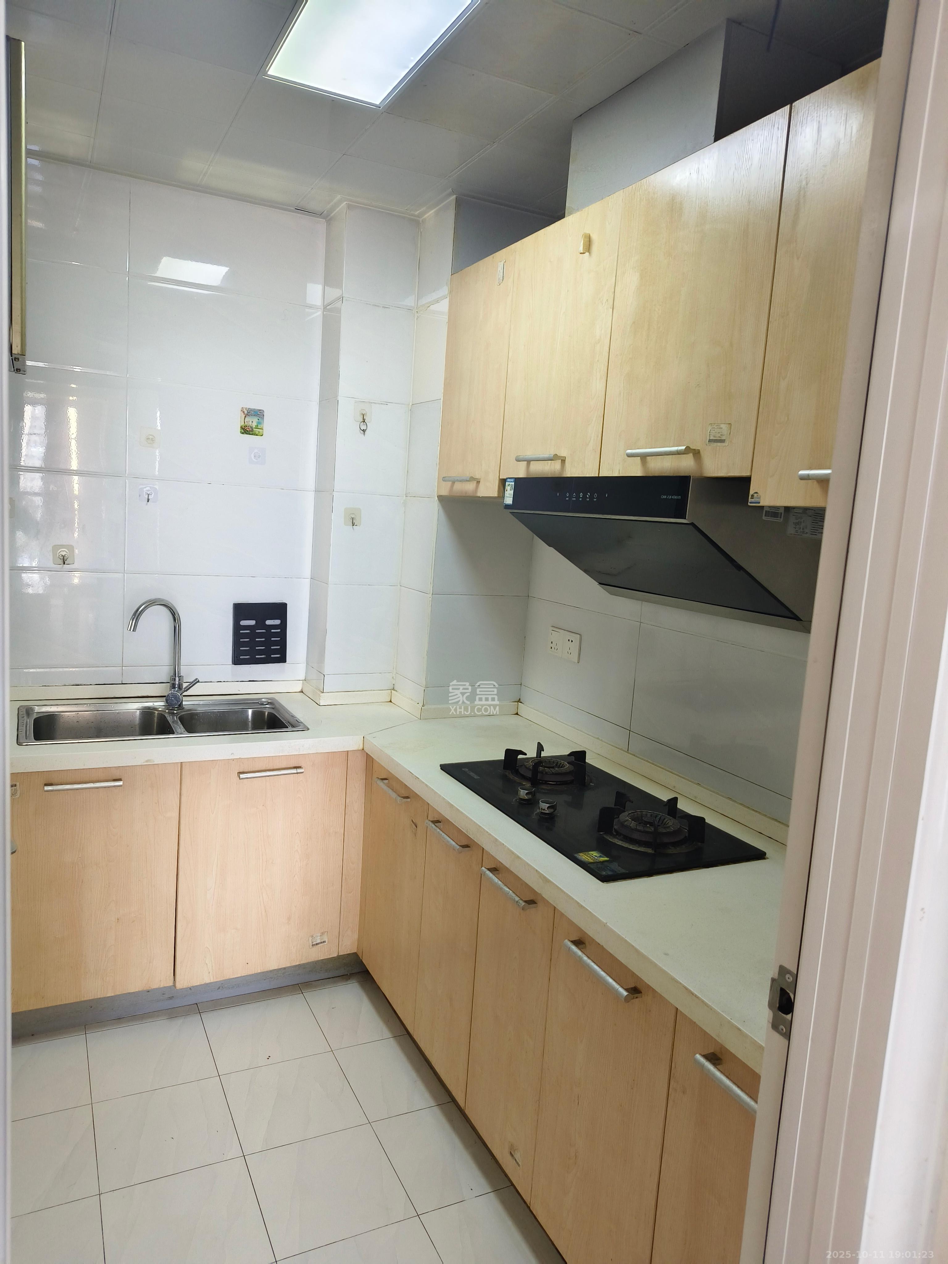 五江天街北区  1室1厅1卫    1300.0元/月 五江天街北区  1室1厅1卫    1300.0元/月室内图