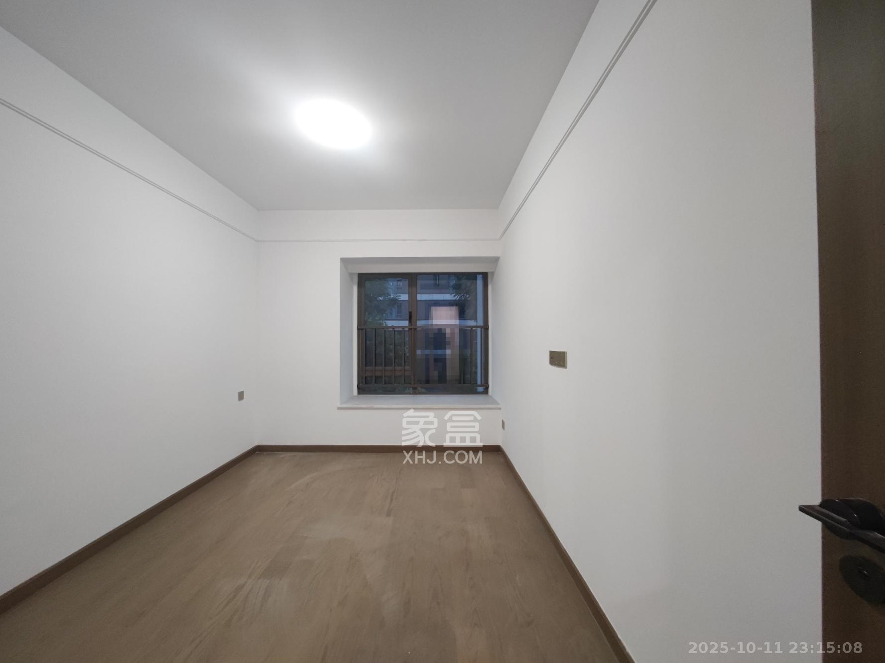 弘阳阳光城天宸府 4室2厅2卫 185.0万 弘阳阳光城天宸府 4室2厅2卫 185.0万卧室