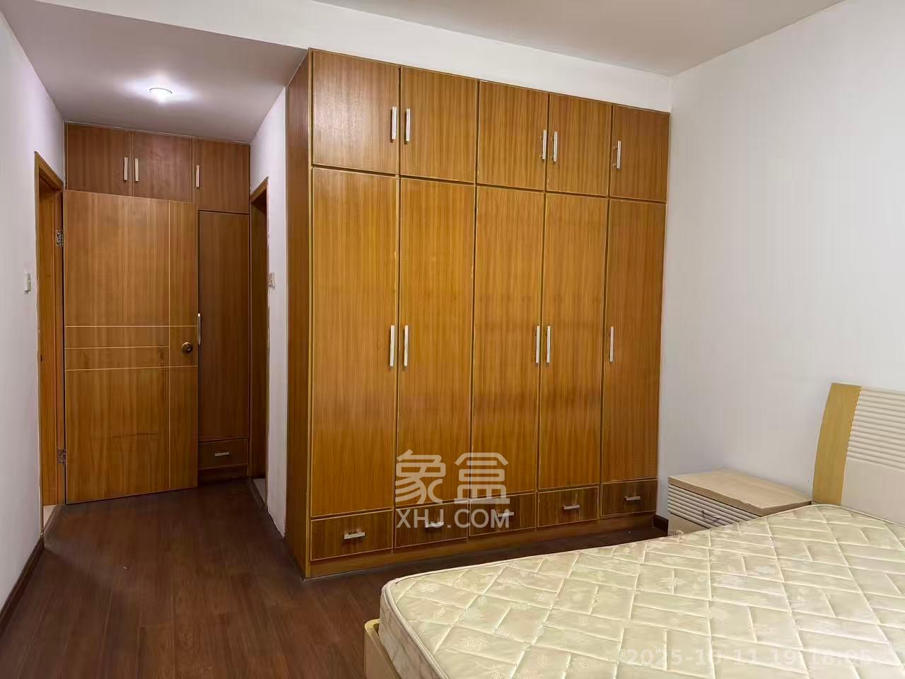 万煦园  3室1厅1卫    2300.0元/月 万煦园  3室1厅1卫    2300.0元/月室内图