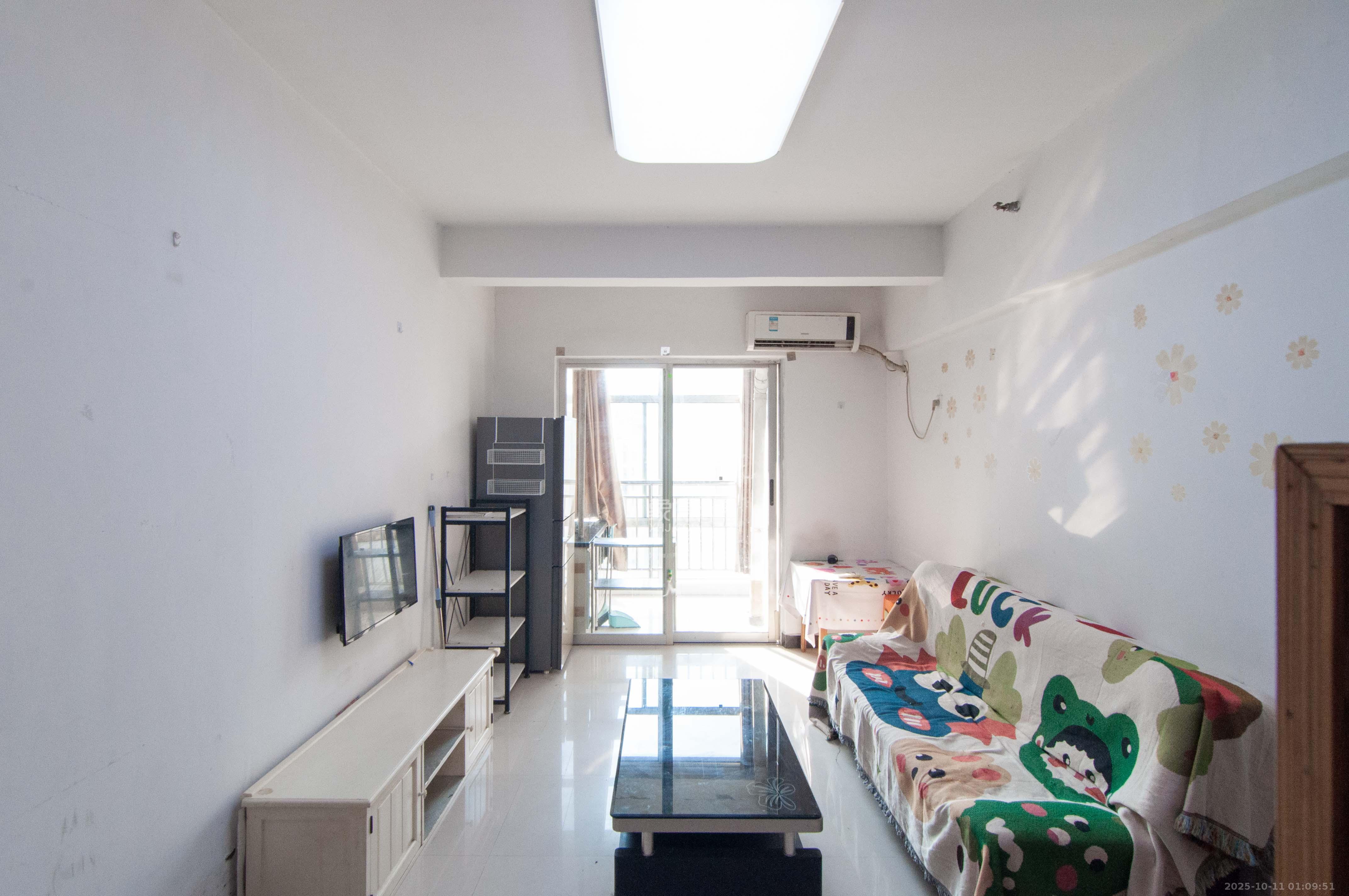 观湖公寓  1室1厅1卫    39.9万