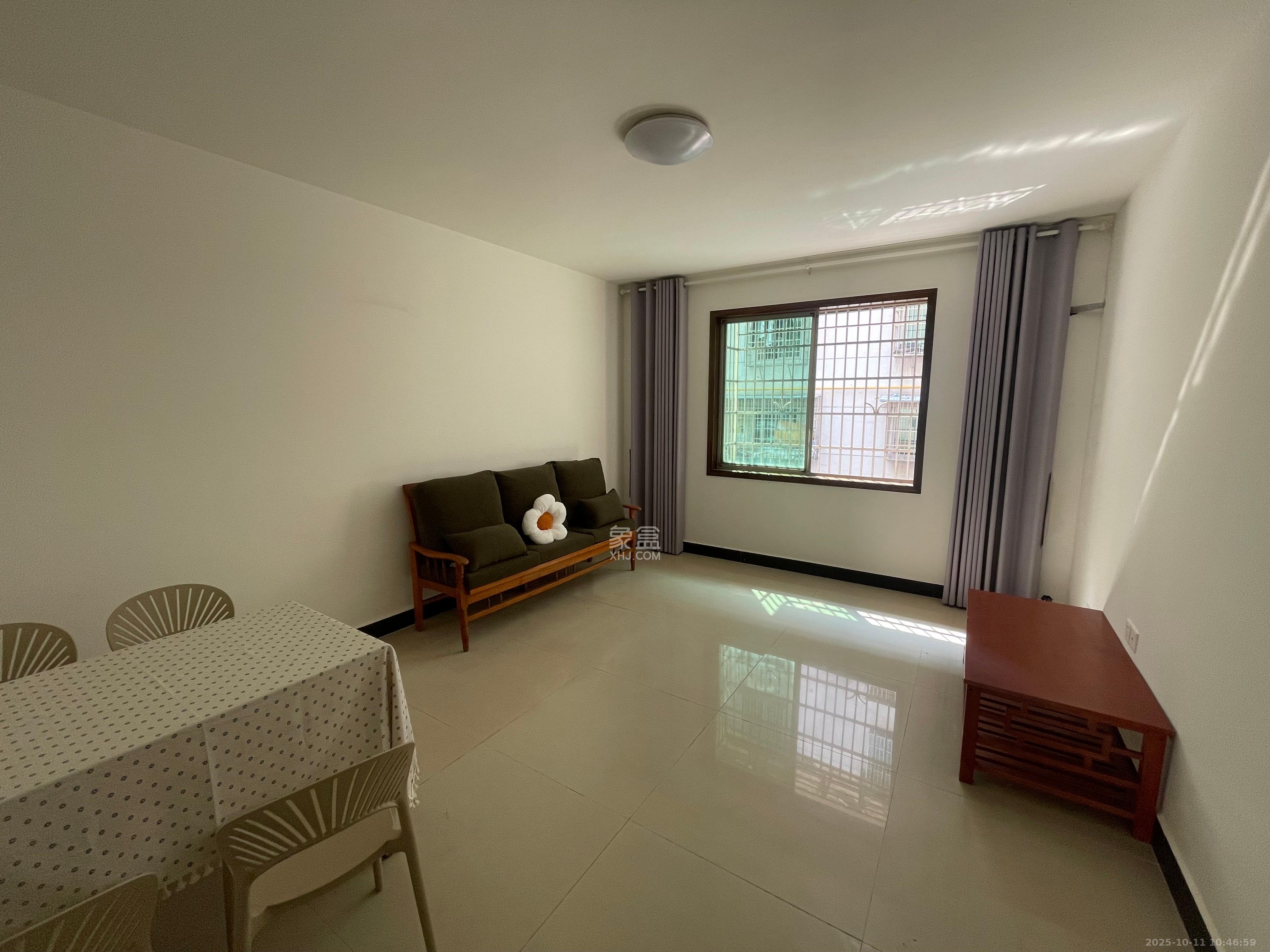 茶叶大市场“山水茗园” 2室2厅1卫 1200.0元/月 茶叶大市场“山水茗园” 2室2厅1卫 1200.0元/月室内图