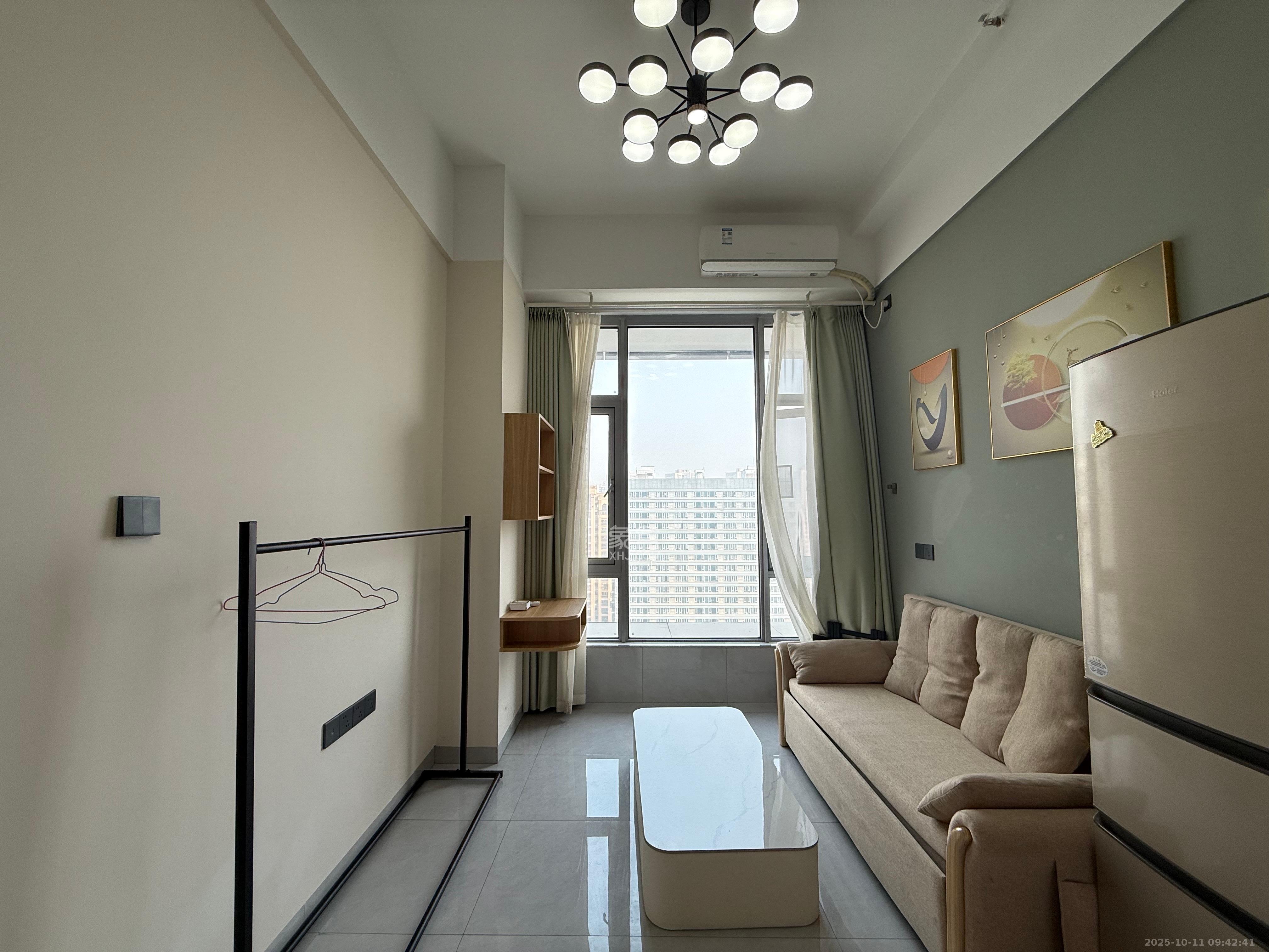 保利天禧EF区  1室1厅1卫    1800.0元/月 保利天禧EF区  1室1厅1卫    1800.0元/月