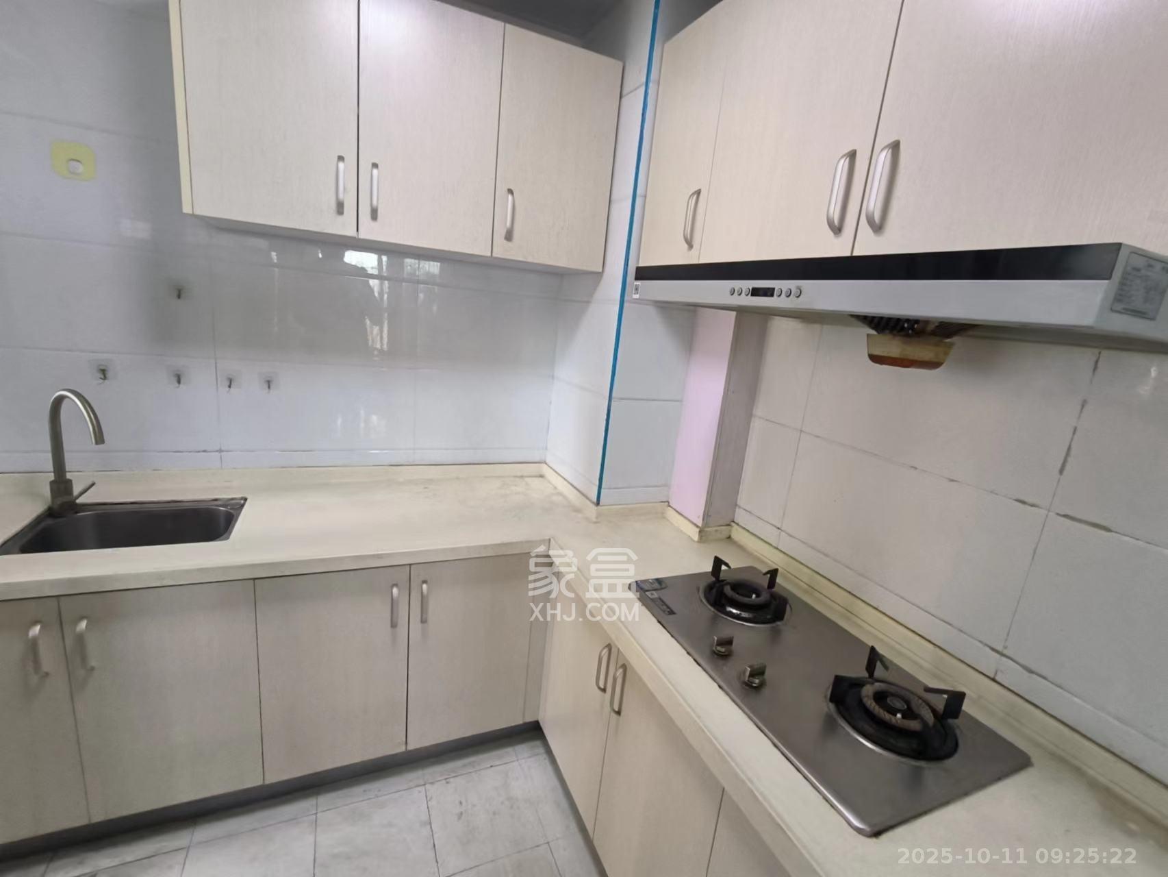 华润橡树湾 3室2厅1卫 2000.0元/月 华润橡树湾 3室2厅1卫 2000.0元/月室内图