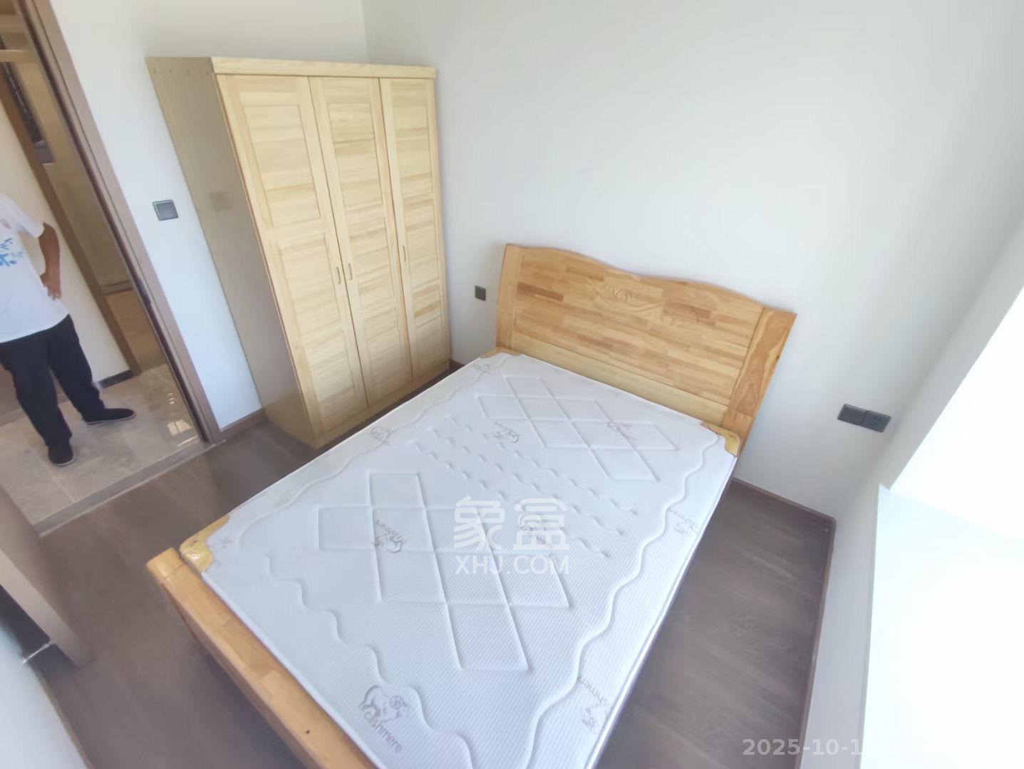 招商华发依云曦城 3室2厅2卫 2400.0元/月 招商华发依云曦城 3室2厅2卫 2400.0元/月室内图