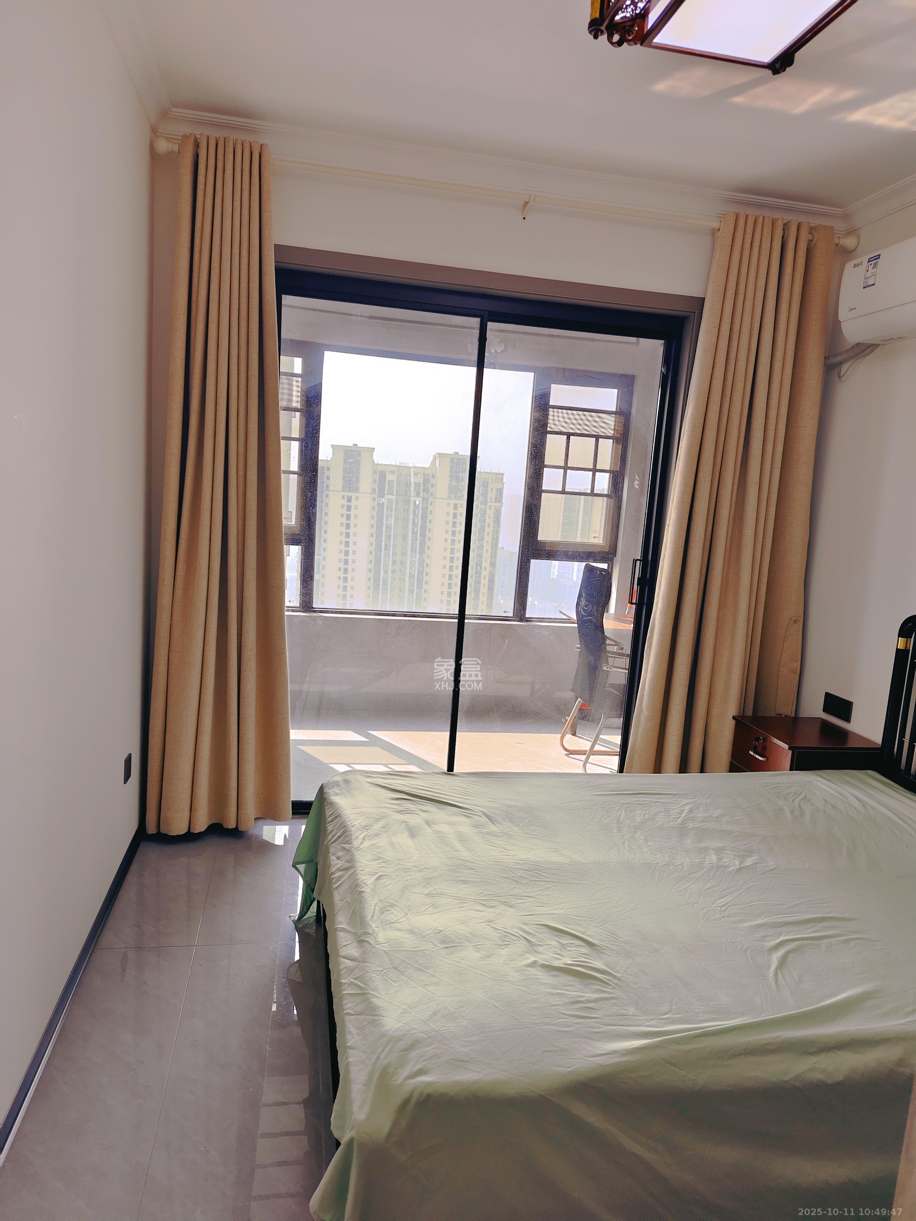 新城璟隽(麓华新城) 4室2厅2卫 2000.0元/月 新城璟隽(麓华新城) 4室2厅2卫 2000.0元/月室内图