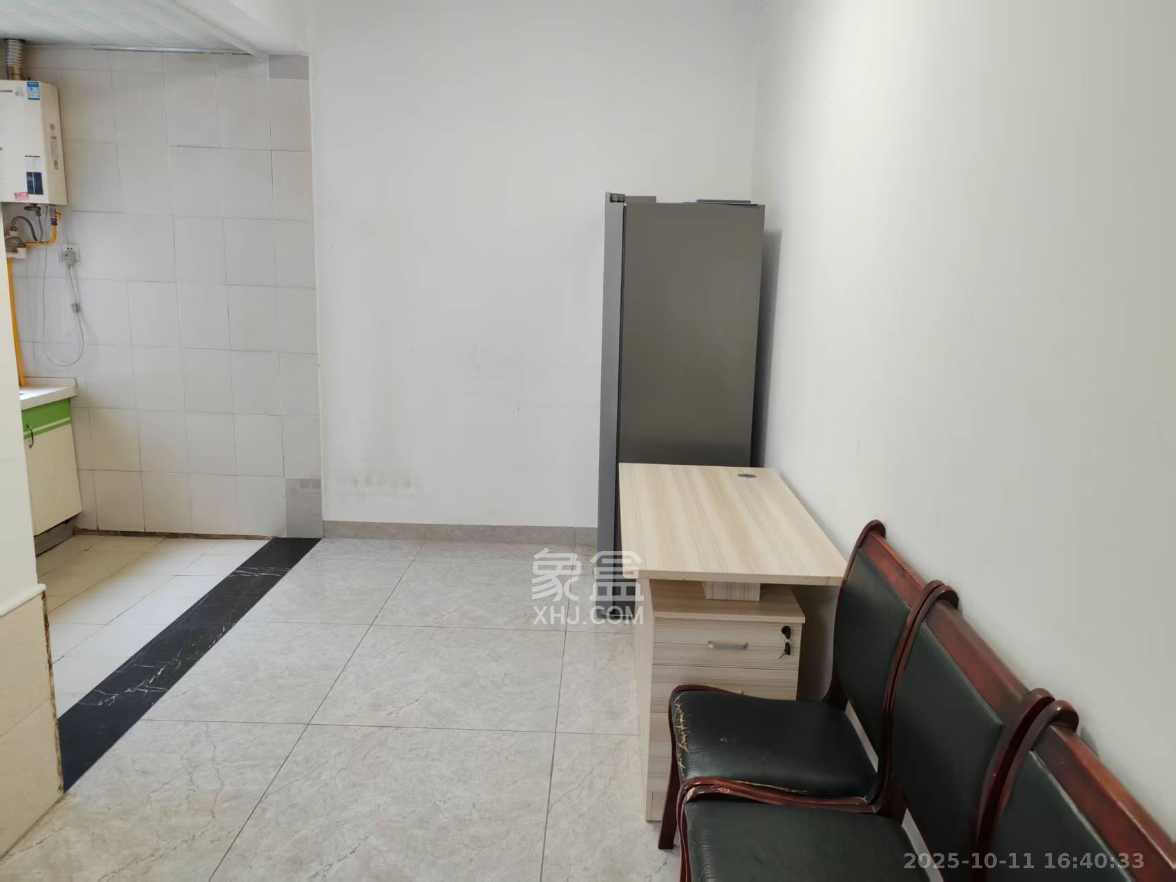 钱隆学府一、二期 2室2厅1卫 1800.0元/月 钱隆学府一、二期 2室2厅1卫 1800.0元/月室内图