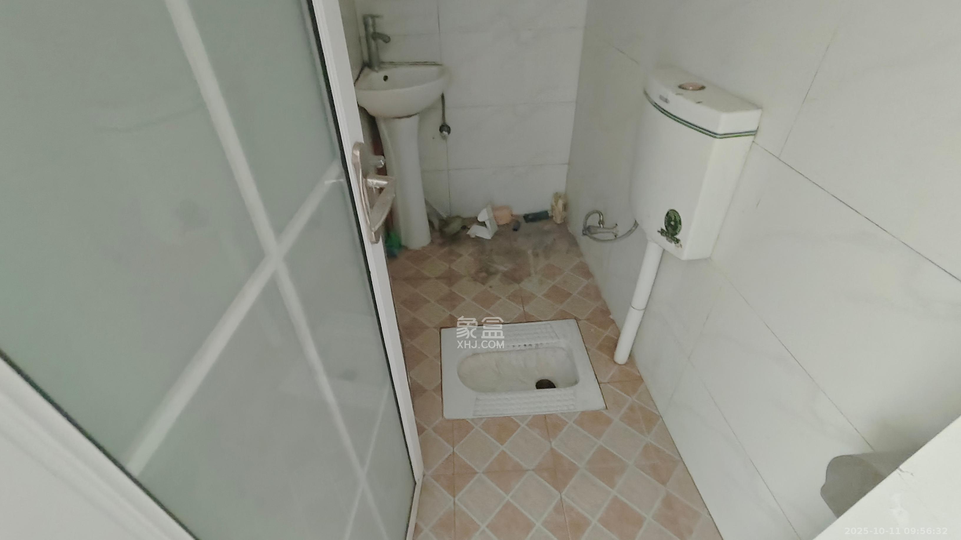 麓阳和景雅苑  3室2厅1卫    2500.0元/月室内图