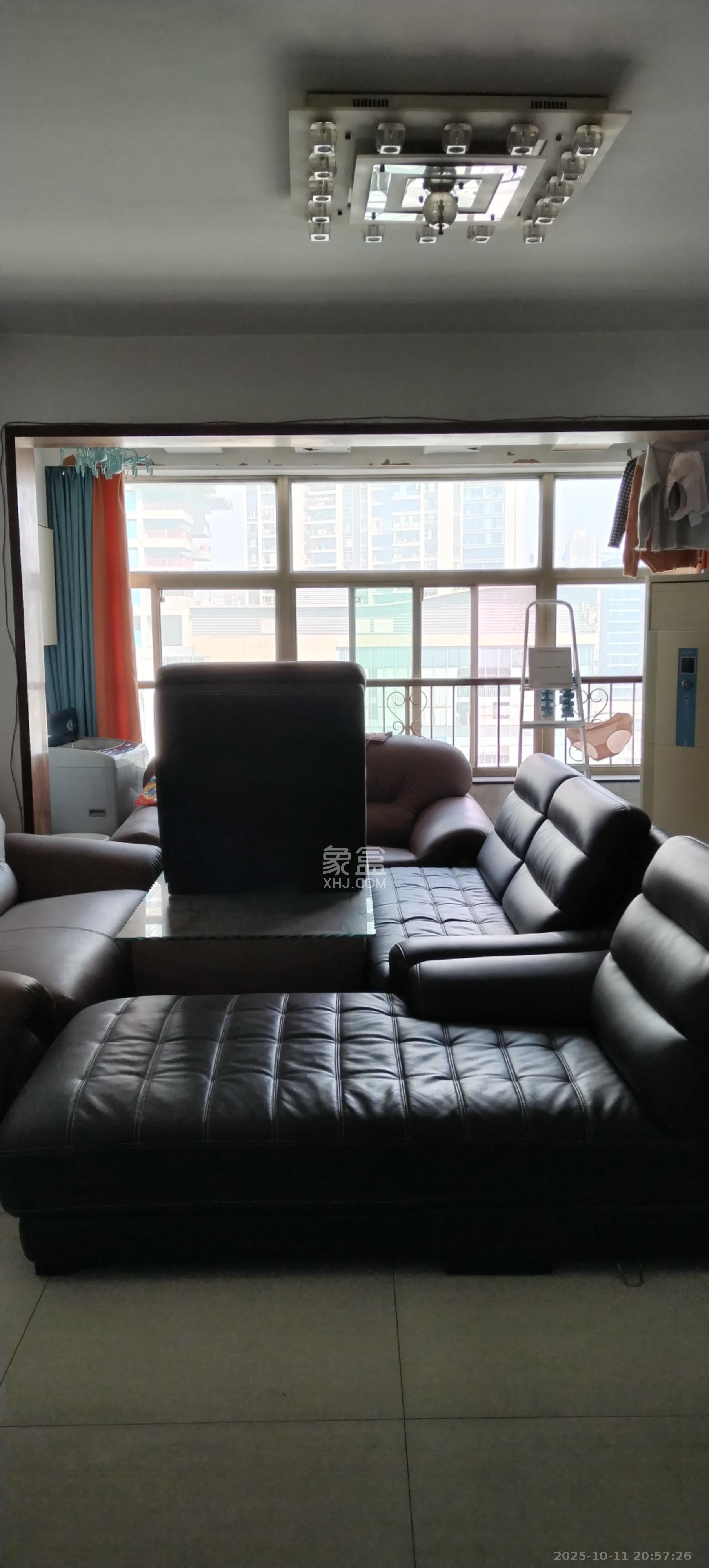 莲湖大厦 3室2厅2卫 2200.0元/月 莲湖大厦 3室2厅2卫 2200.0元/月室内图