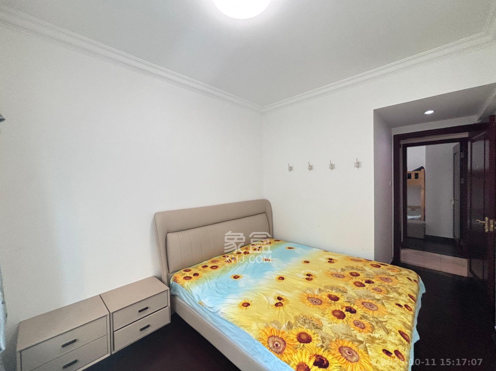 恒大雅苑  3室2厅1卫    3000.0元/月室内图