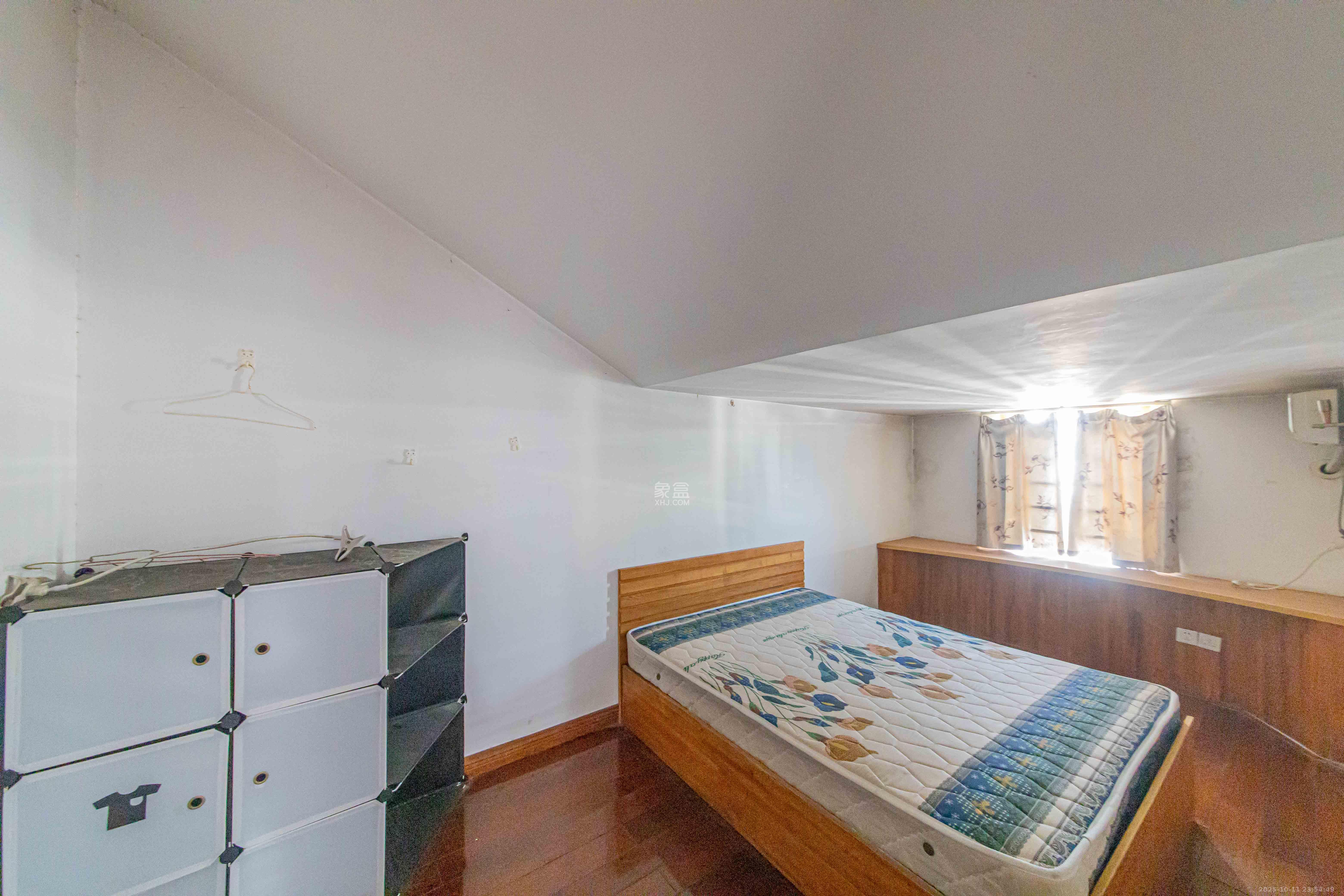 九峰小区(一二三四区) 4室2厅2卫 264.0万 九峰小区(一二三四区) 4室2厅2卫 264.0万其他