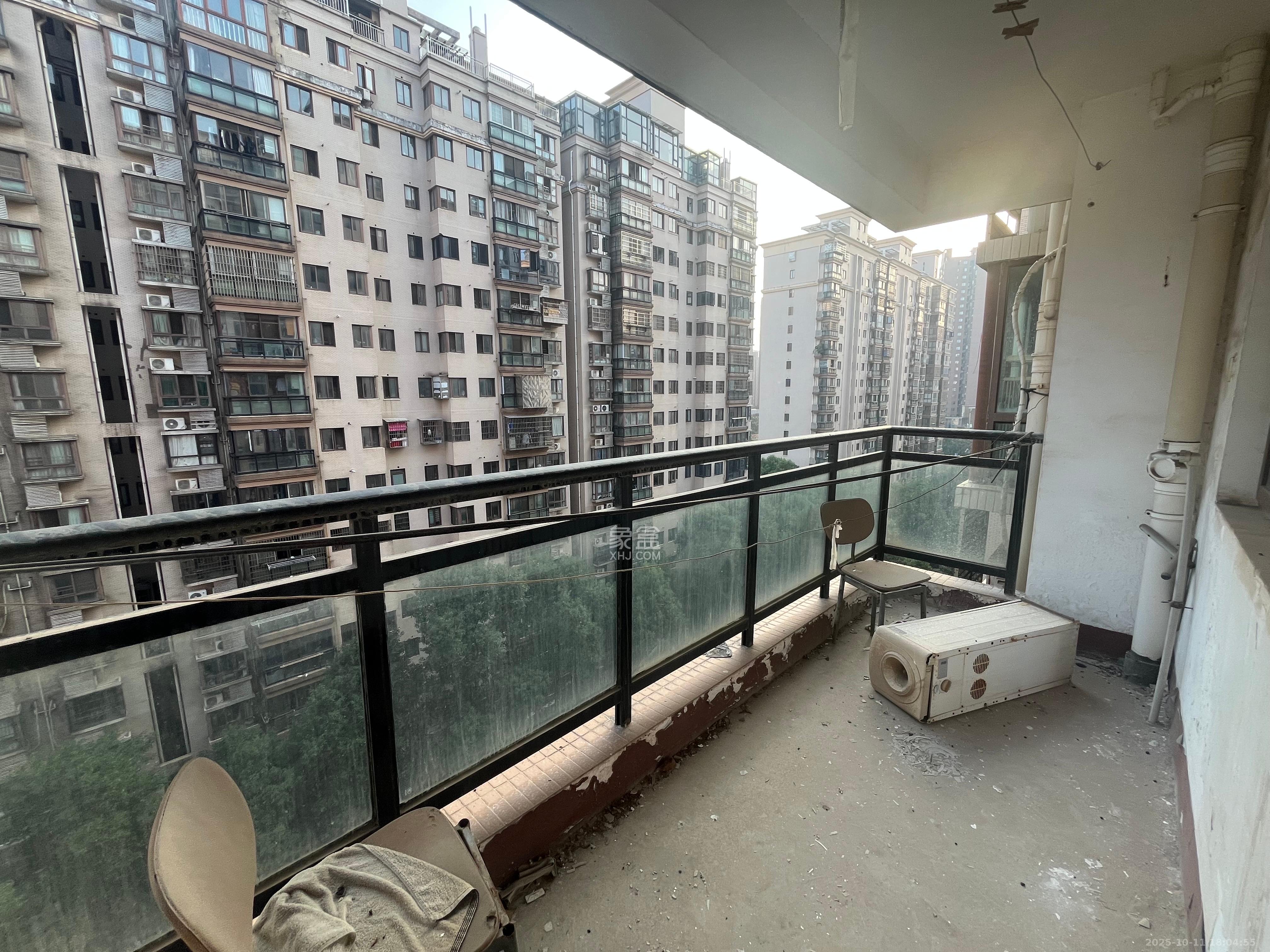 鑫天山水洲城 3室2厅2卫 1600.0元/月 鑫天山水洲城 3室2厅2卫 1600.0元/月室内图