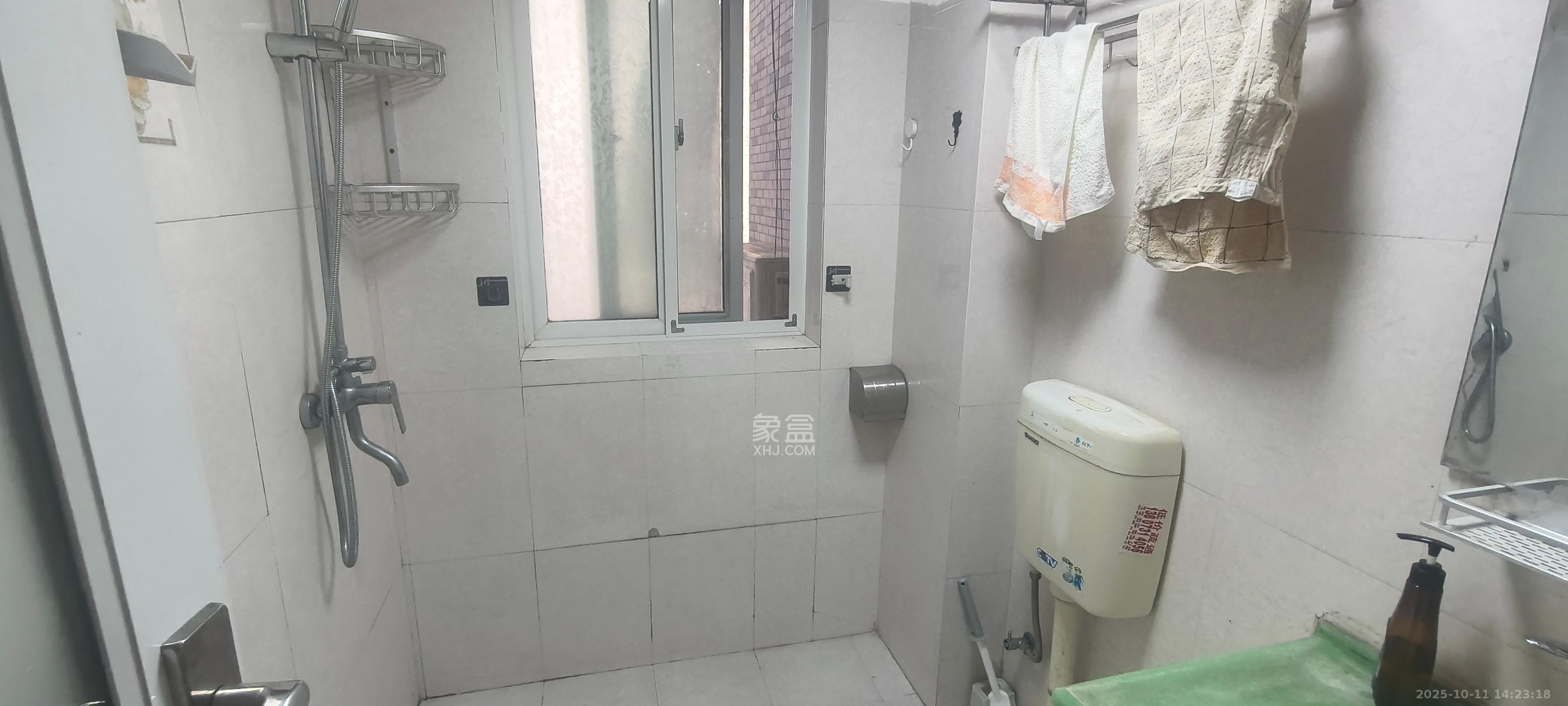 新芙蓉之都 2室2厅1卫 2600.0元/月 新芙蓉之都 2室2厅1卫 2600.0元/月室内图