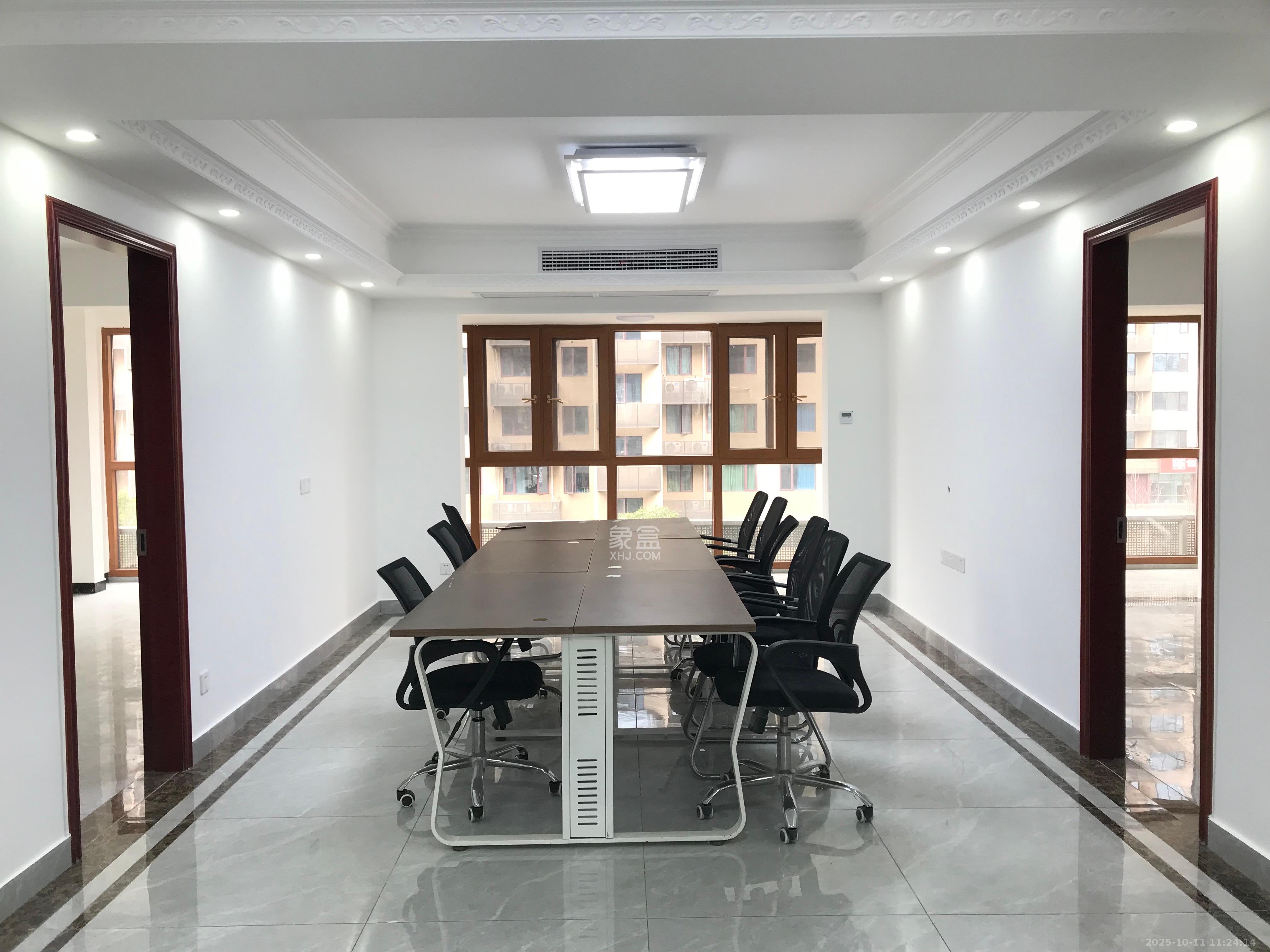 中惠锦堂 4室2厅2卫 4500.0元/月 中惠锦堂 4室2厅2卫 4500.0元/月室内图