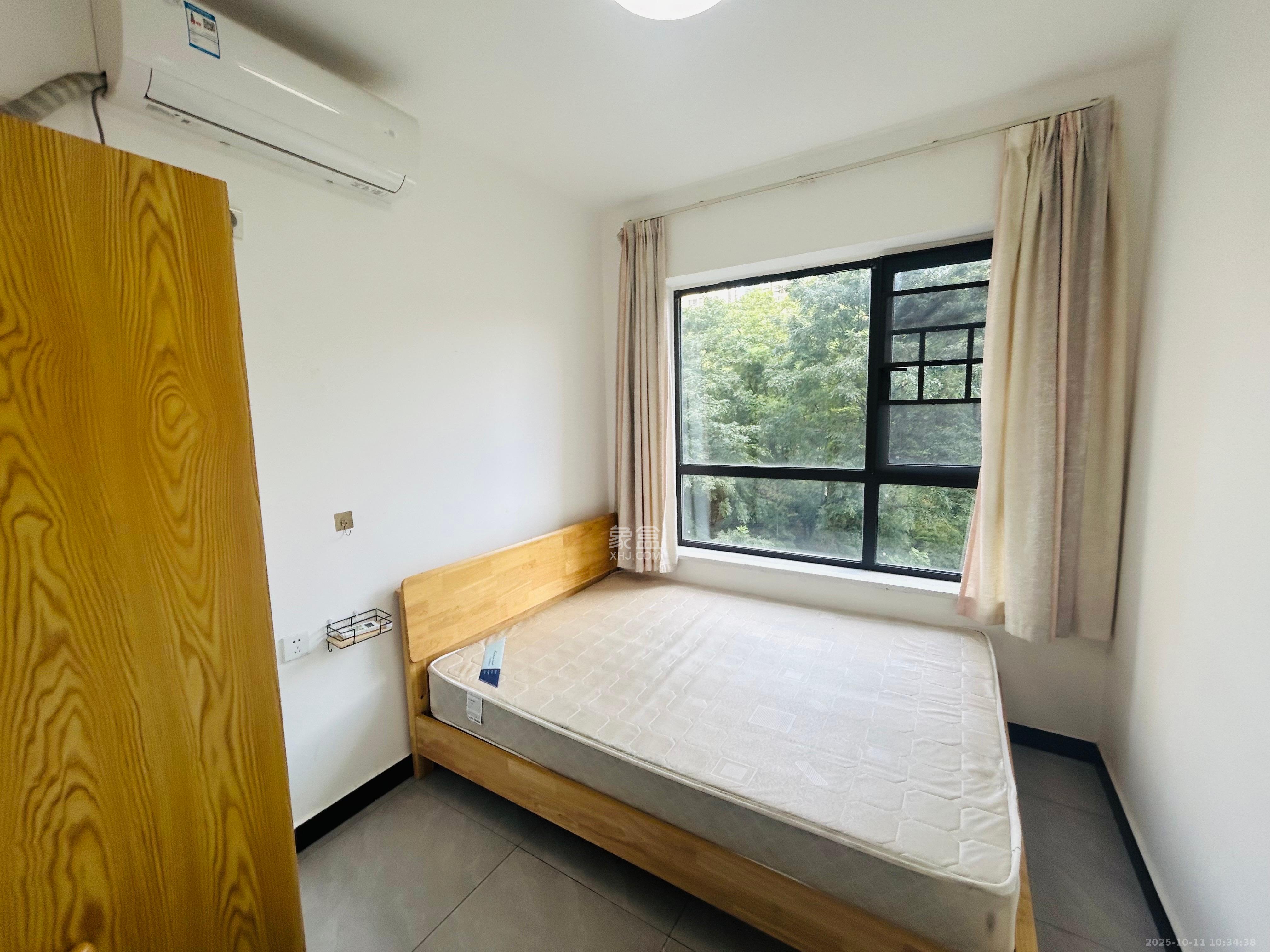 惠天然梅岭国际  4室2厅2卫    3200.0元/月室内图