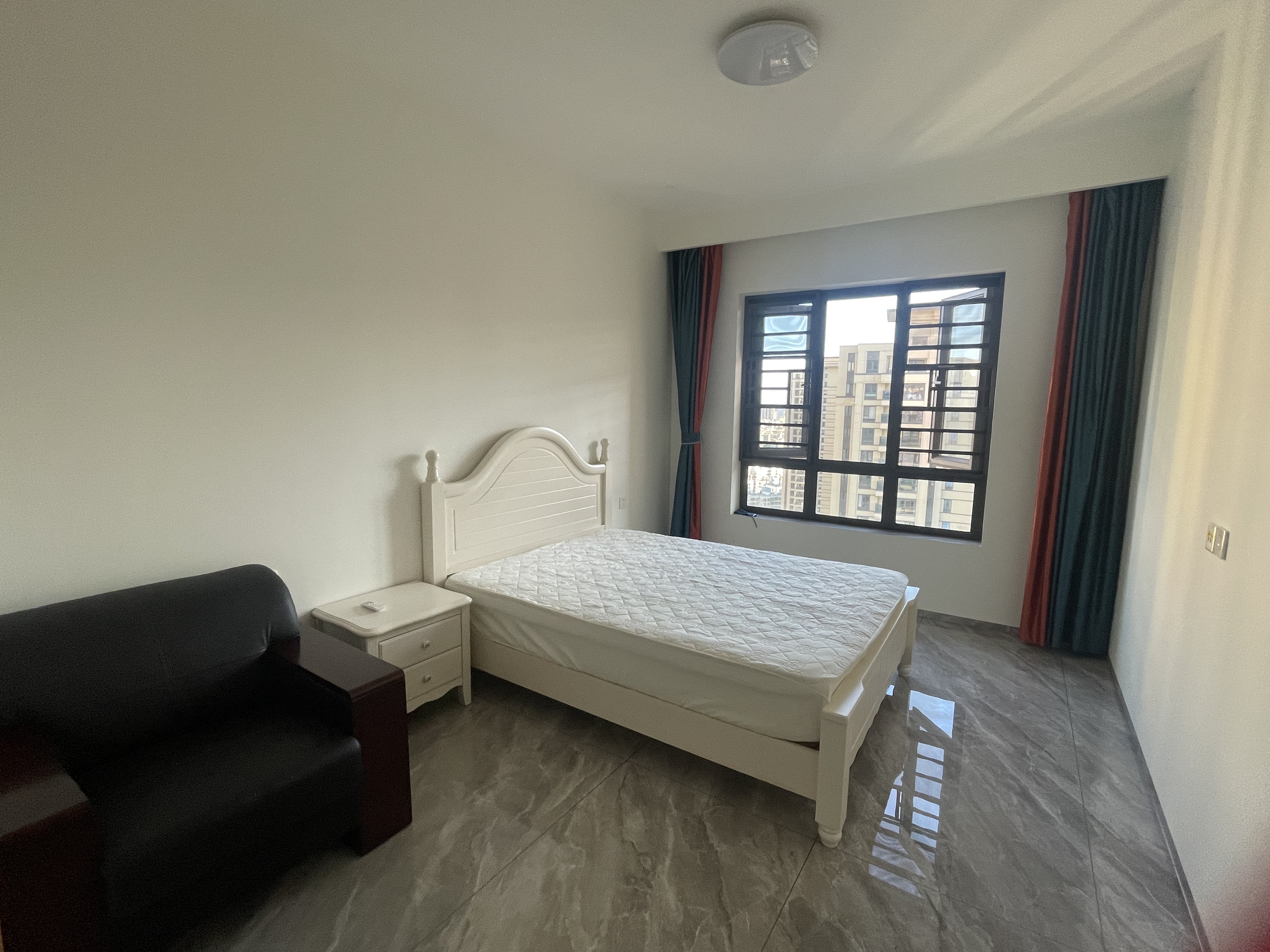 融创海口一号 3室2厅2卫 5000.0元/月 融创海口一号 3室2厅2卫 5000.0元/月室内图