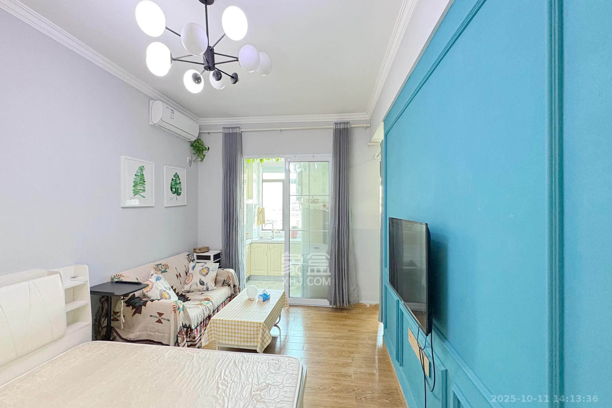 湘域城邦(湘域国际中心)  1室1厅1卫    2600.0元/月 湘域城邦(湘域国际中心)  1室1厅1卫    2600.0元/月室内图