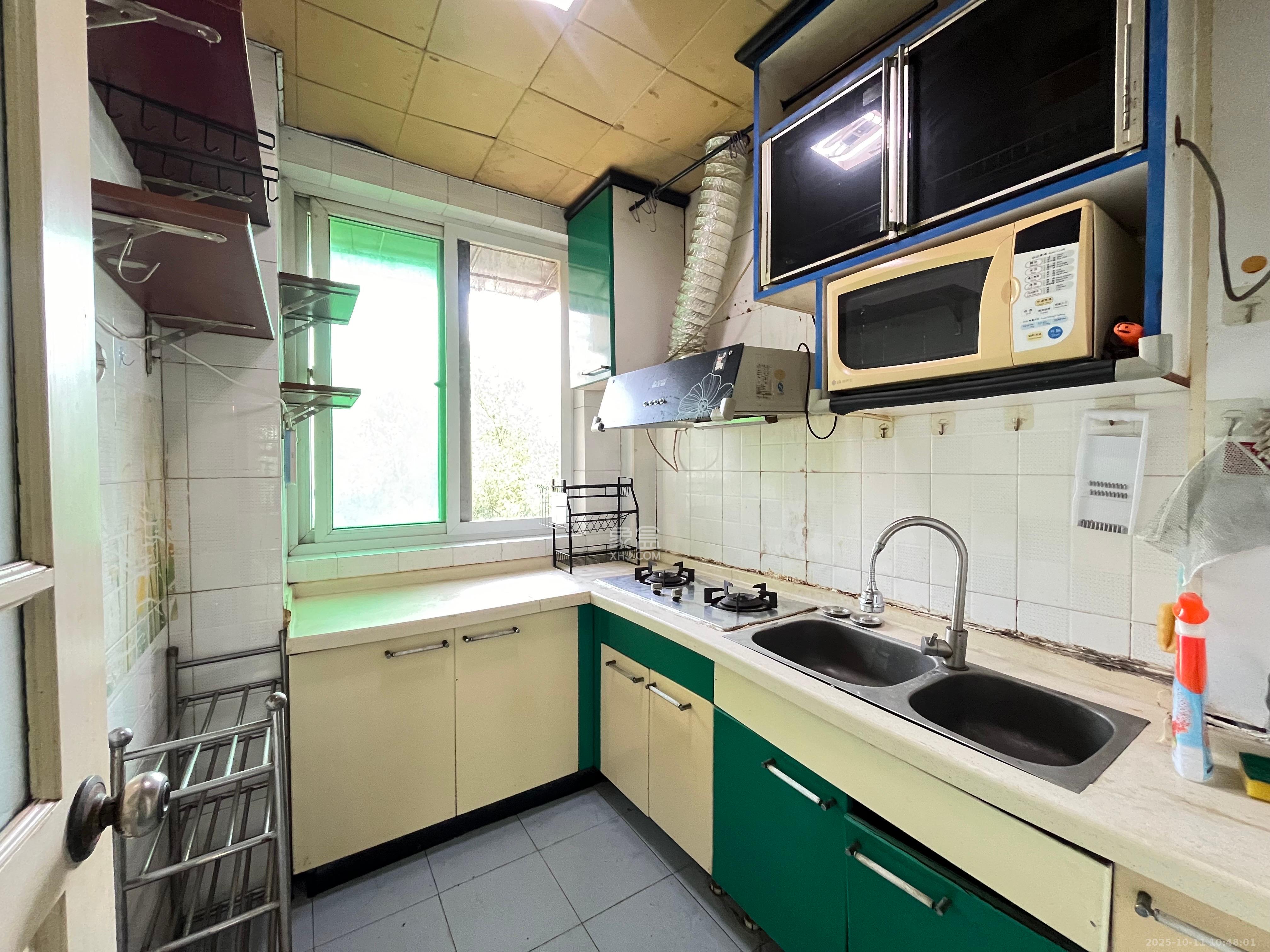 恩瑞麓山名园(龙王港小区) 3室2厅1卫 2000.0元/月 恩瑞麓山名园(龙王港小区) 3室2厅1卫 2000.0元/月室内图