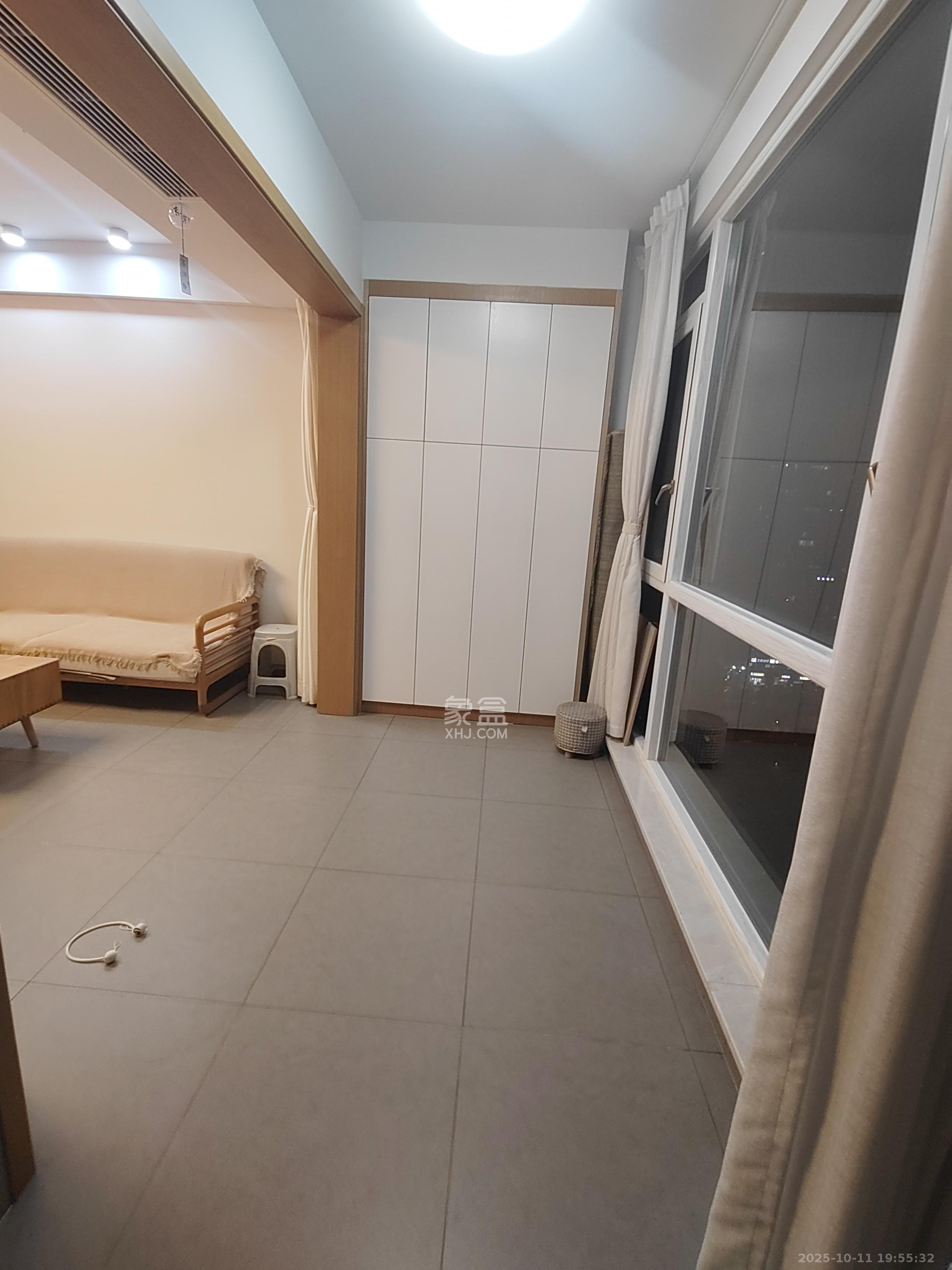 恒基凯旋门三期 3室2厅2卫 3200.0元/月 恒基凯旋门三期 3室2厅2卫 3200.0元/月室内图