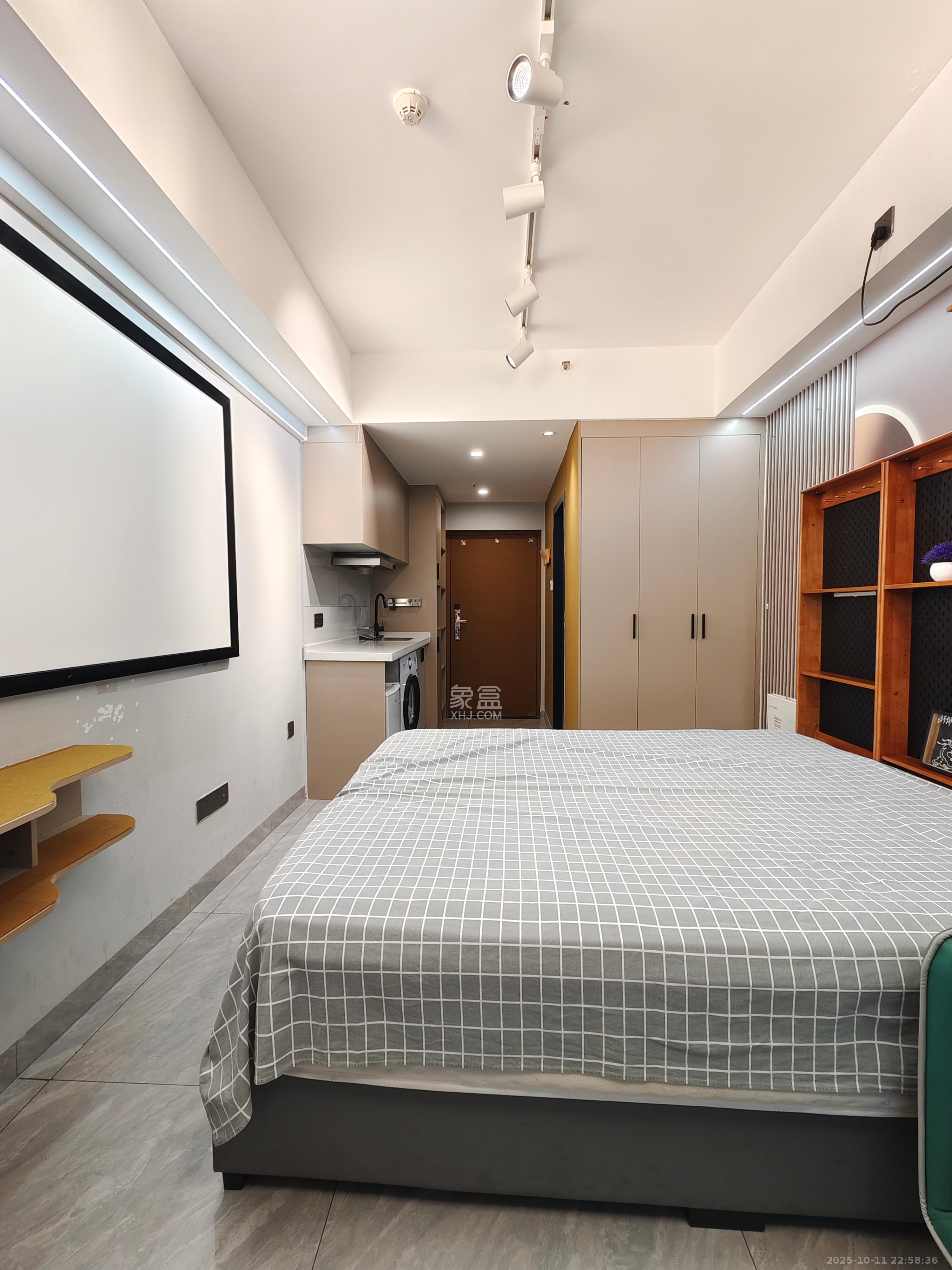 保利天禧EF区  1室0厅0卫    1500.0元/月室内图