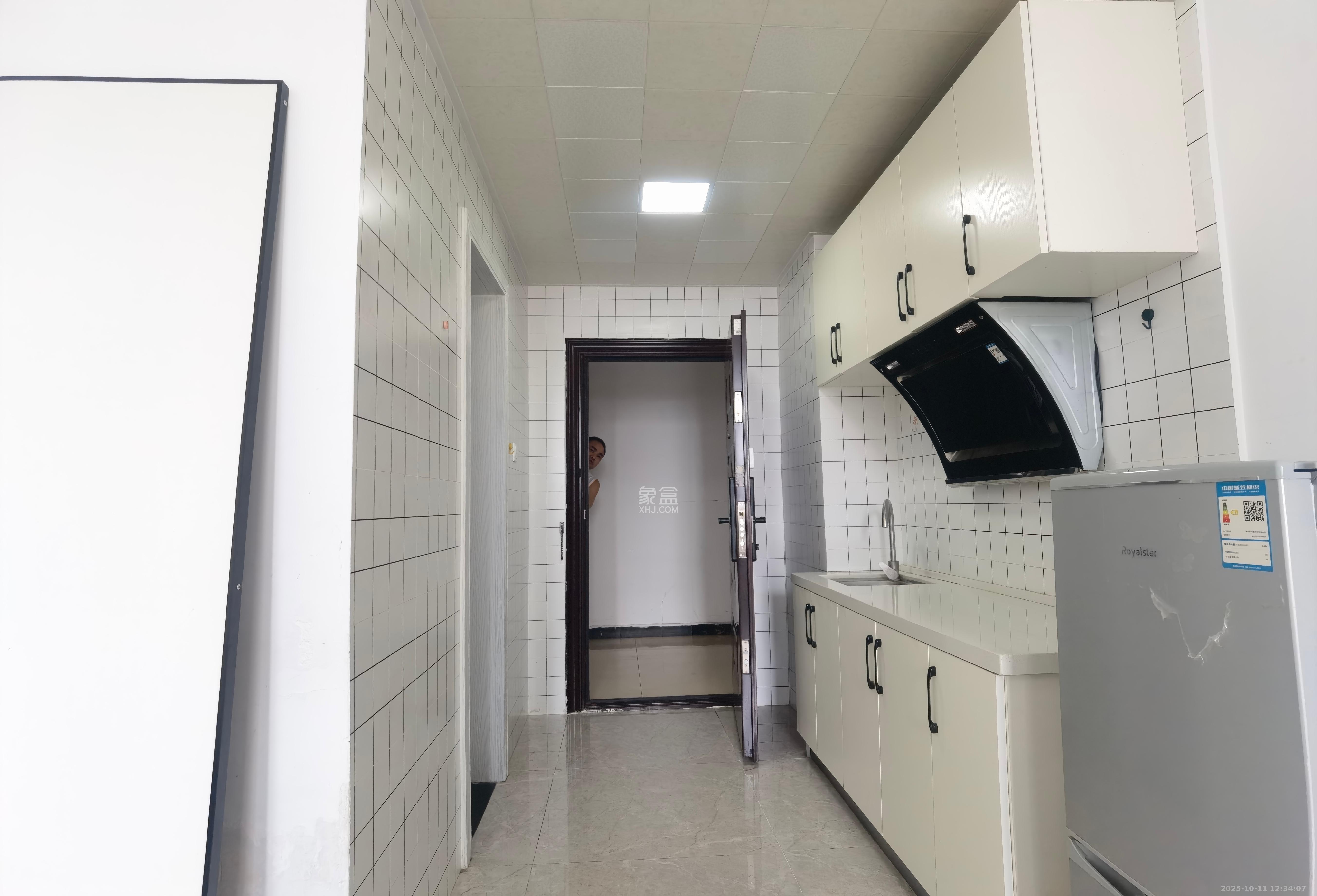 明大佳园  1室1厅1卫    1500.0元/月室内图