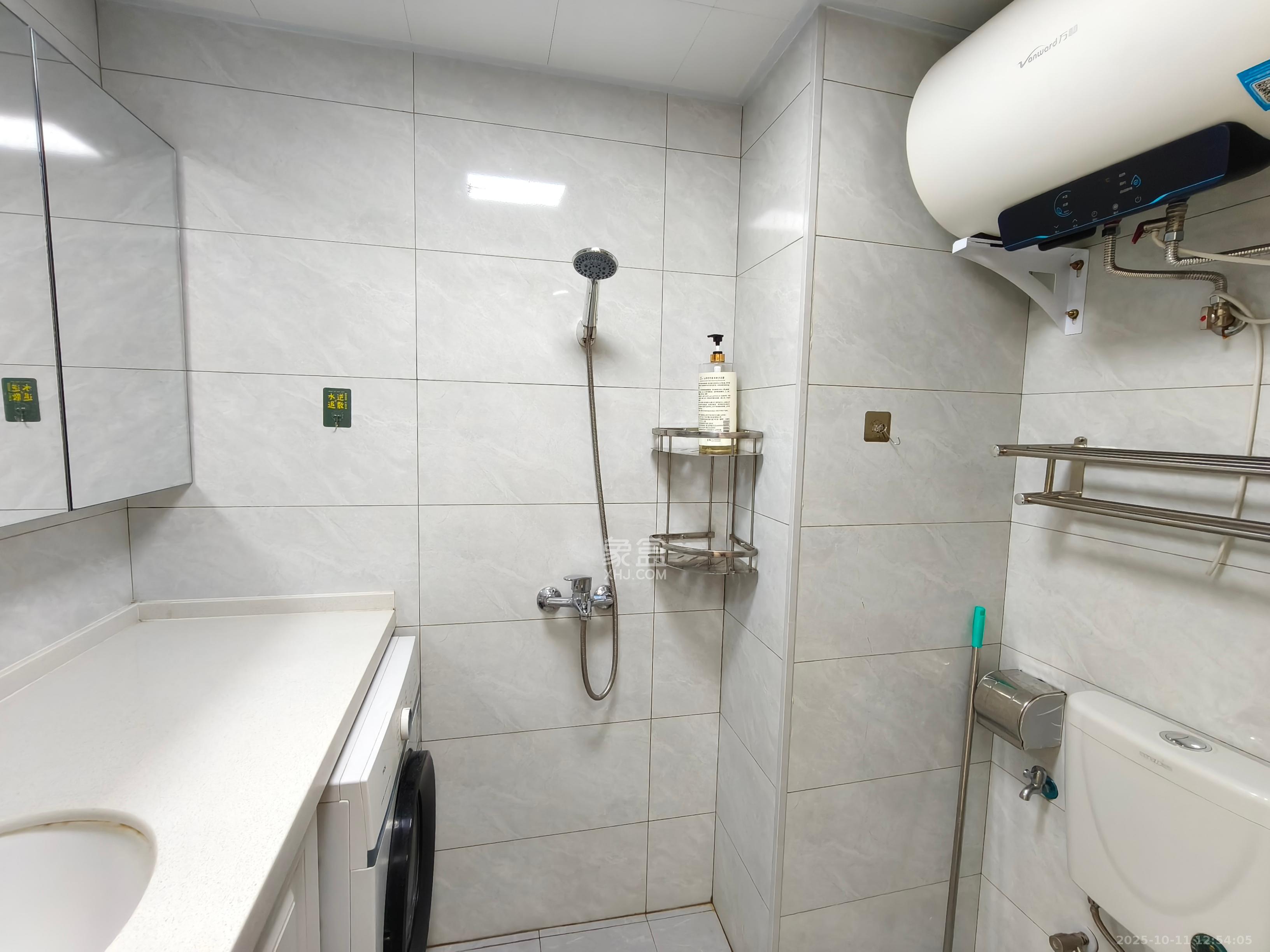 龙湖铂金岛  1室0厅0卫    1600.0元/月室内图