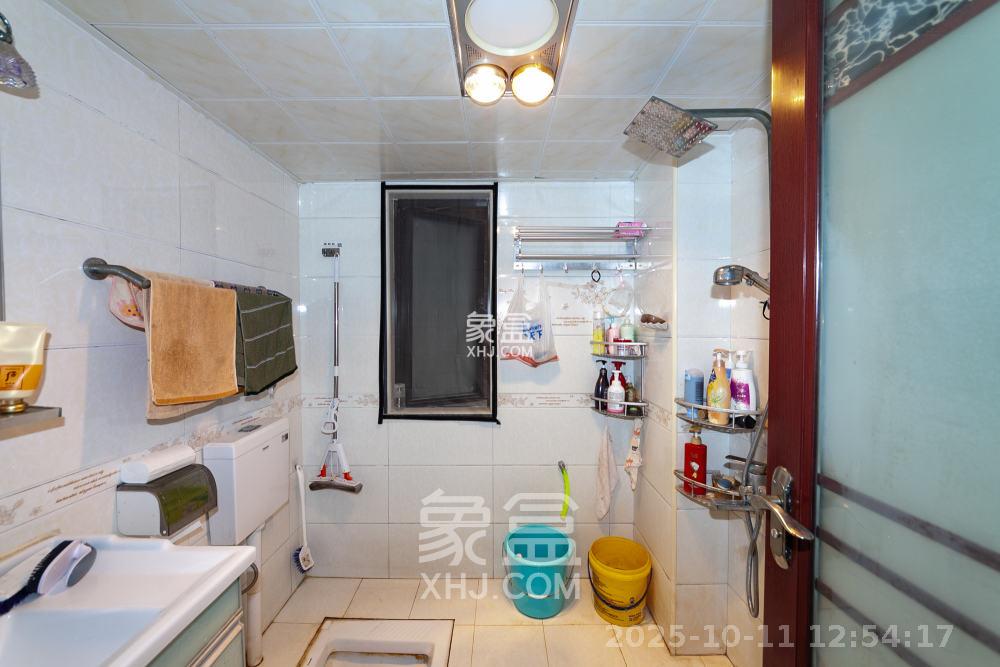 新城国际花都 2室1厅1卫 1400.0元/月 新城国际花都 2室1厅1卫 1400.0元/月室内图