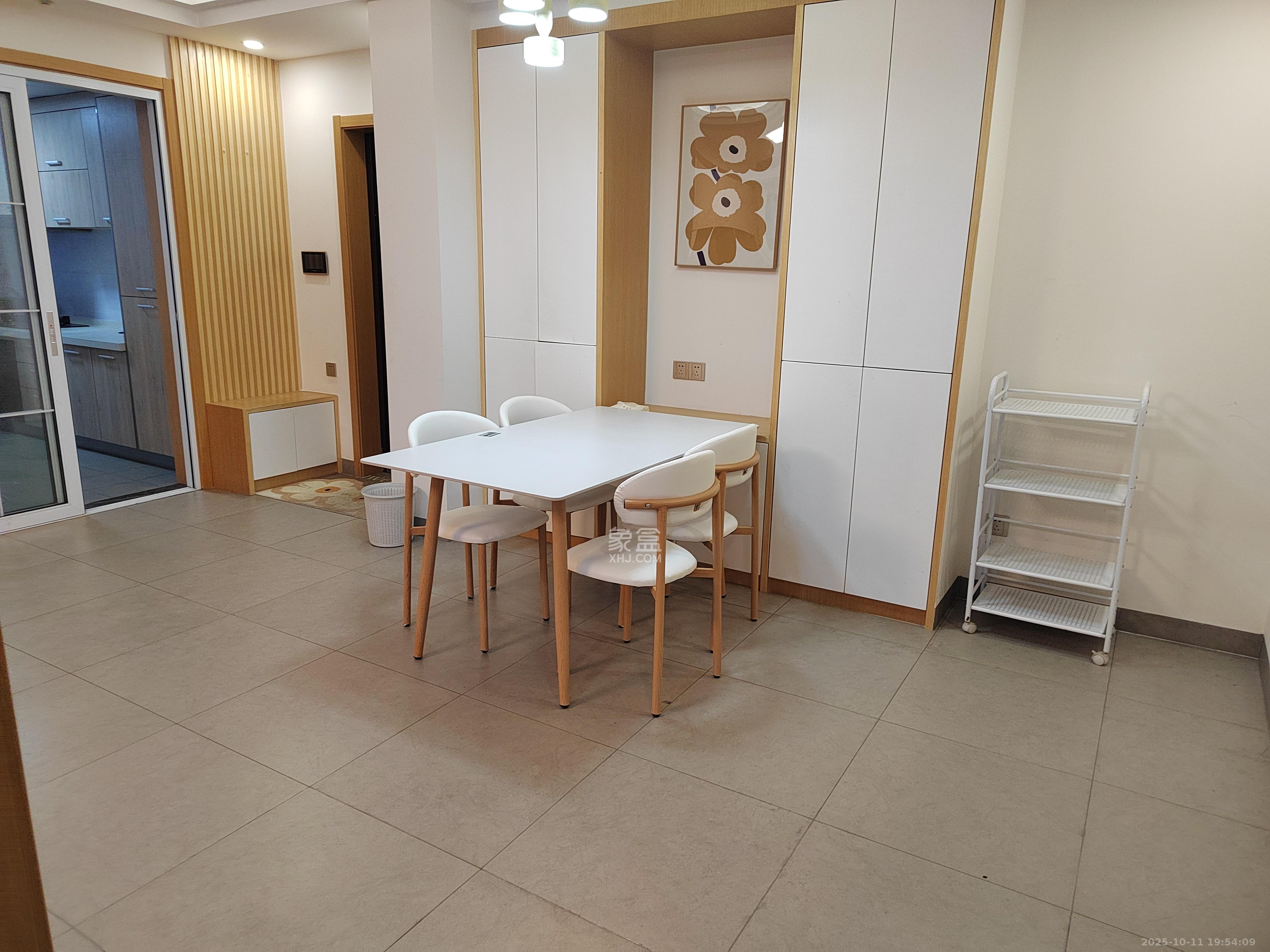 恒基凯旋门三期 3室2厅2卫 3200.0元/月 恒基凯旋门三期 3室2厅2卫 3200.0元/月室内图