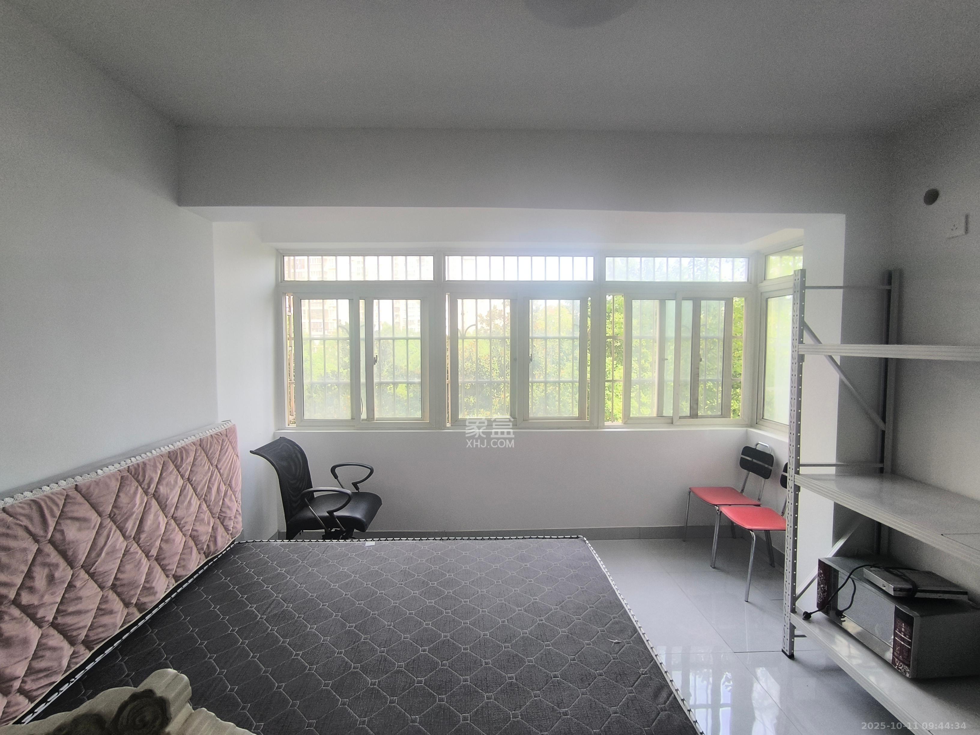 金碧文华 1室1厅1卫 1600.0元/月 金碧文华 1室1厅1卫 1600.0元/月室内图