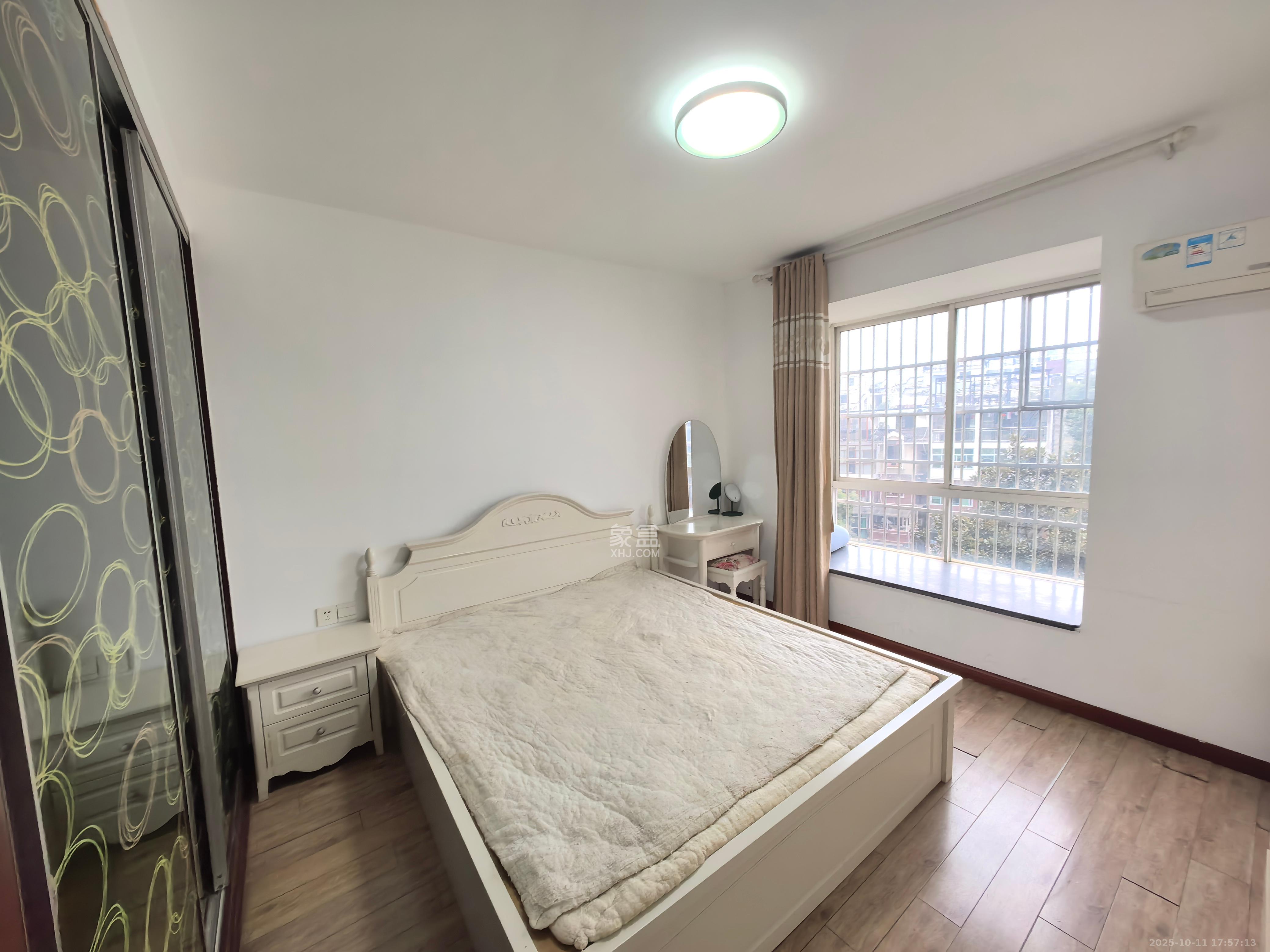 幸福里(幸福里一期) 1室2厅2卫 1800.0元/月 幸福里(幸福里一期) 1室2厅2卫 1800.0元/月室内图