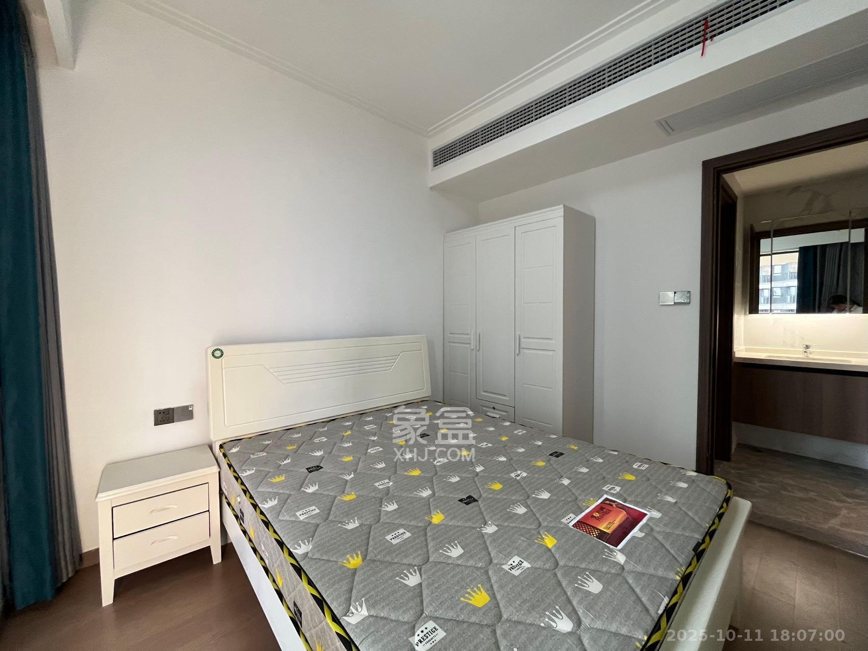 绿地V岛  3室2厅2卫    3500.0元/月 绿地V岛  3室2厅2卫    3500.0元/月室内图