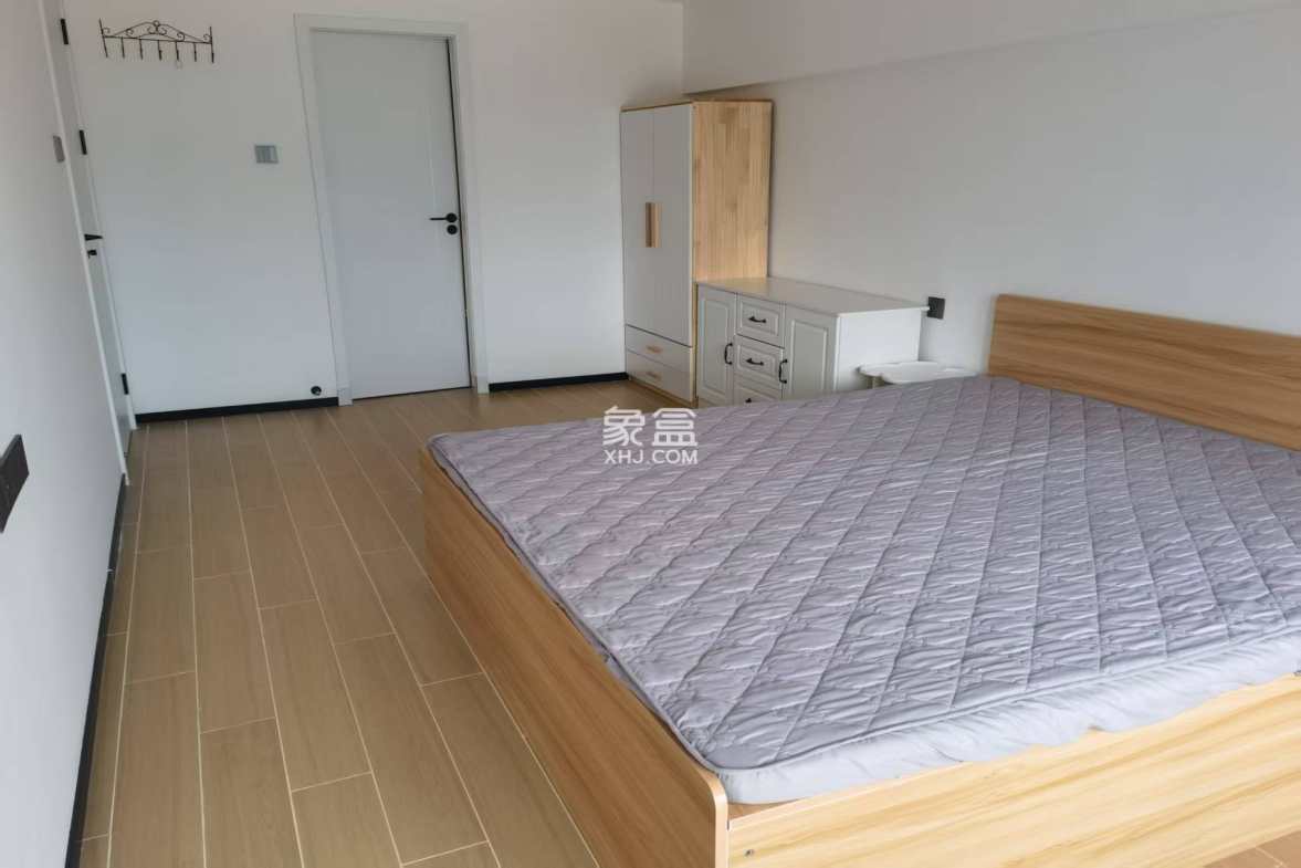 海航豪庭南苑  1室0厅0卫    2700.0元/月 海航豪庭南苑  1室0厅0卫    2700.0元/月室内图