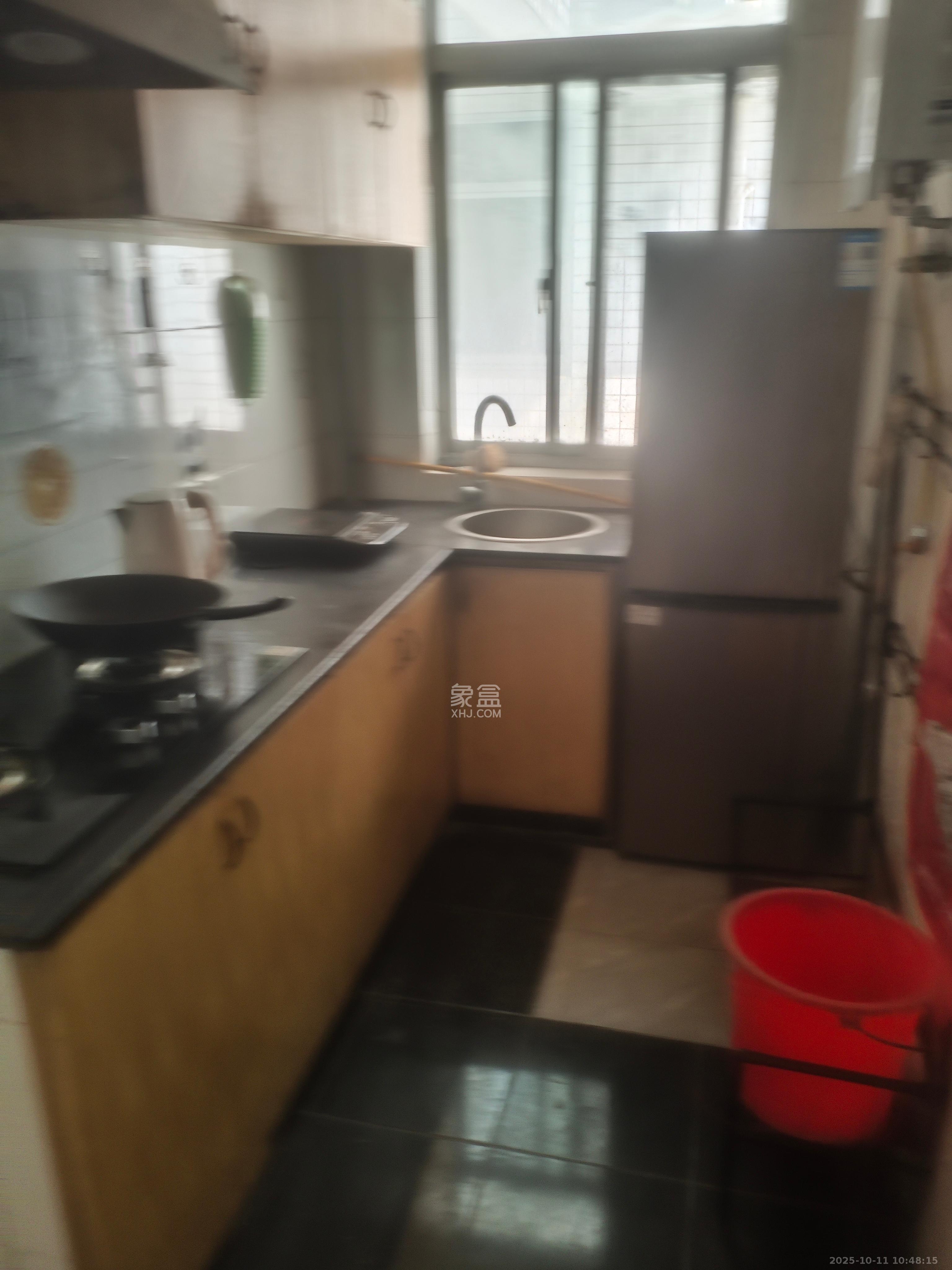 东方新世界  1室1厅1卫    1500.0元/月室内图